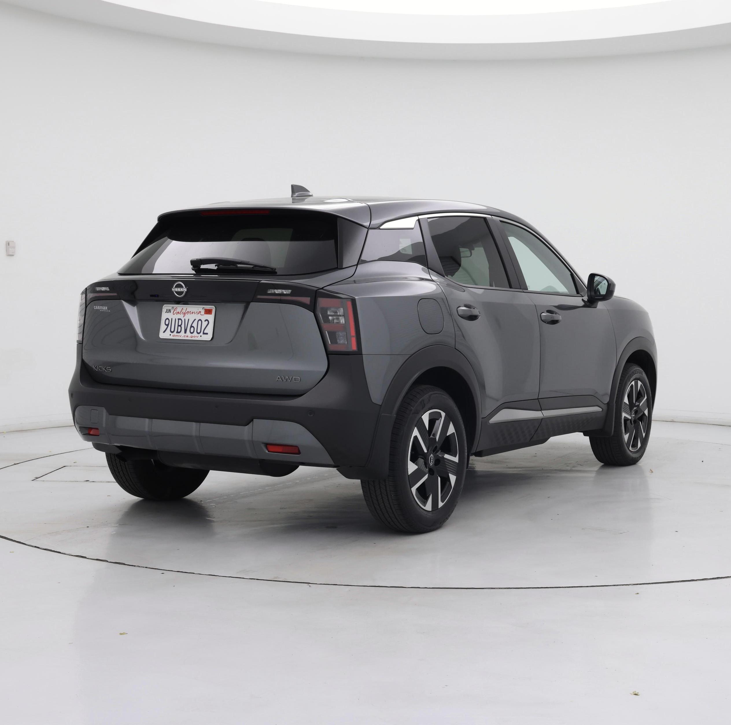 Thumbnail: 2025 Nissan Kicks - 8