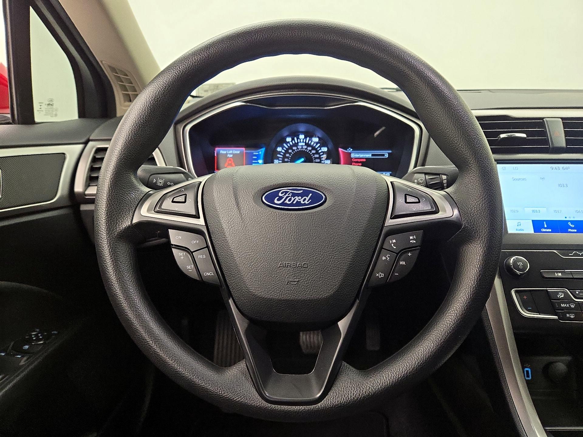 Thumbnail: 2020 Ford Fusion - 10