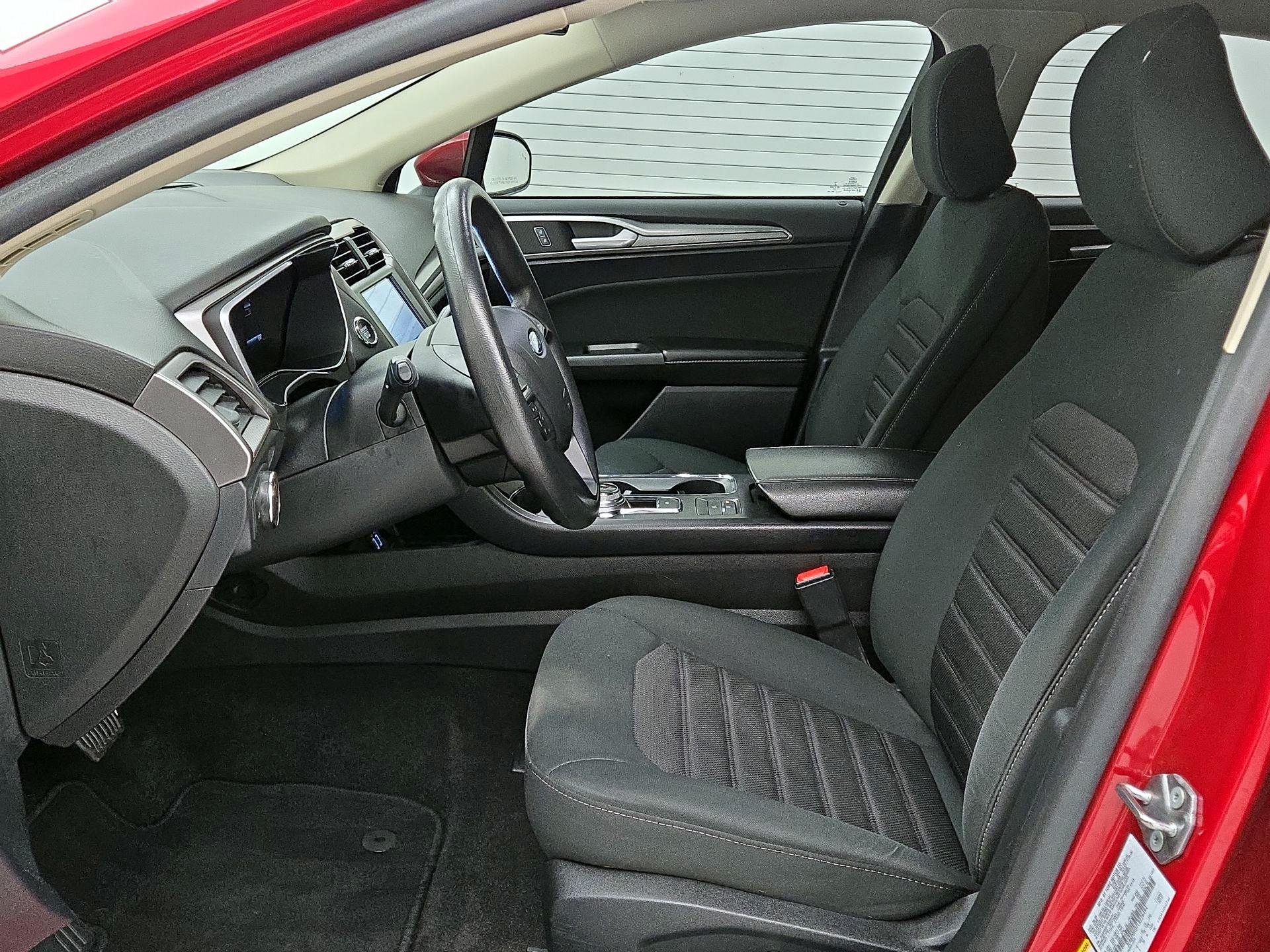 Thumbnail: 2020 Ford Fusion - 11