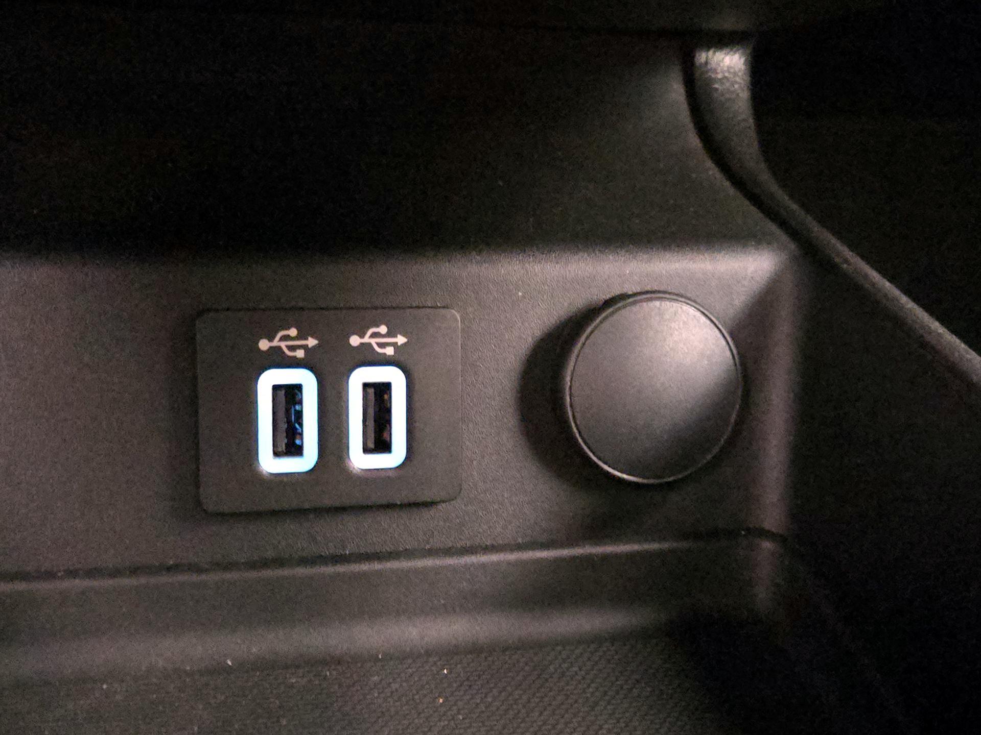 Thumbnail: 2020 Ford Fusion - 18