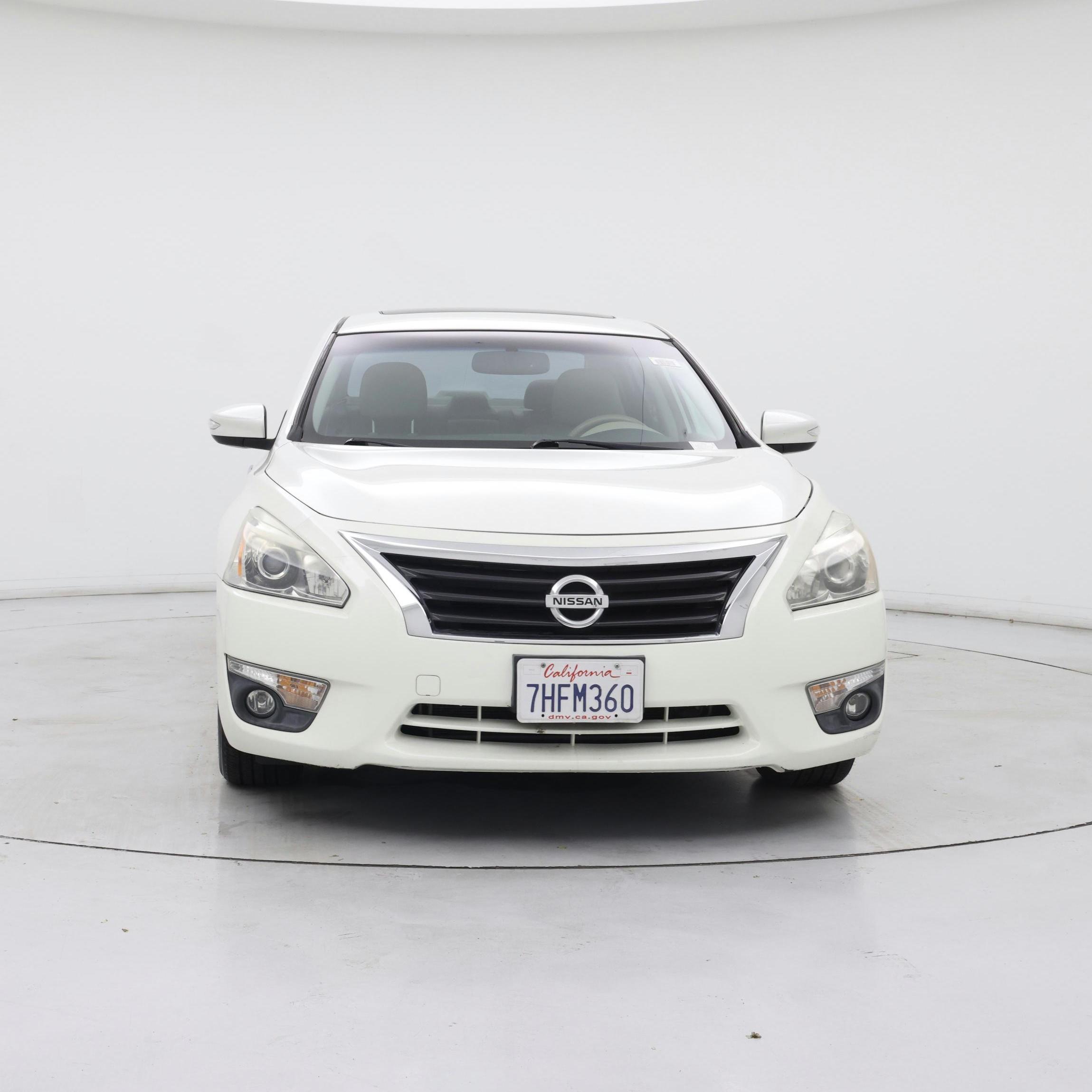 Thumbnail: 2015 Nissan Altima - 5