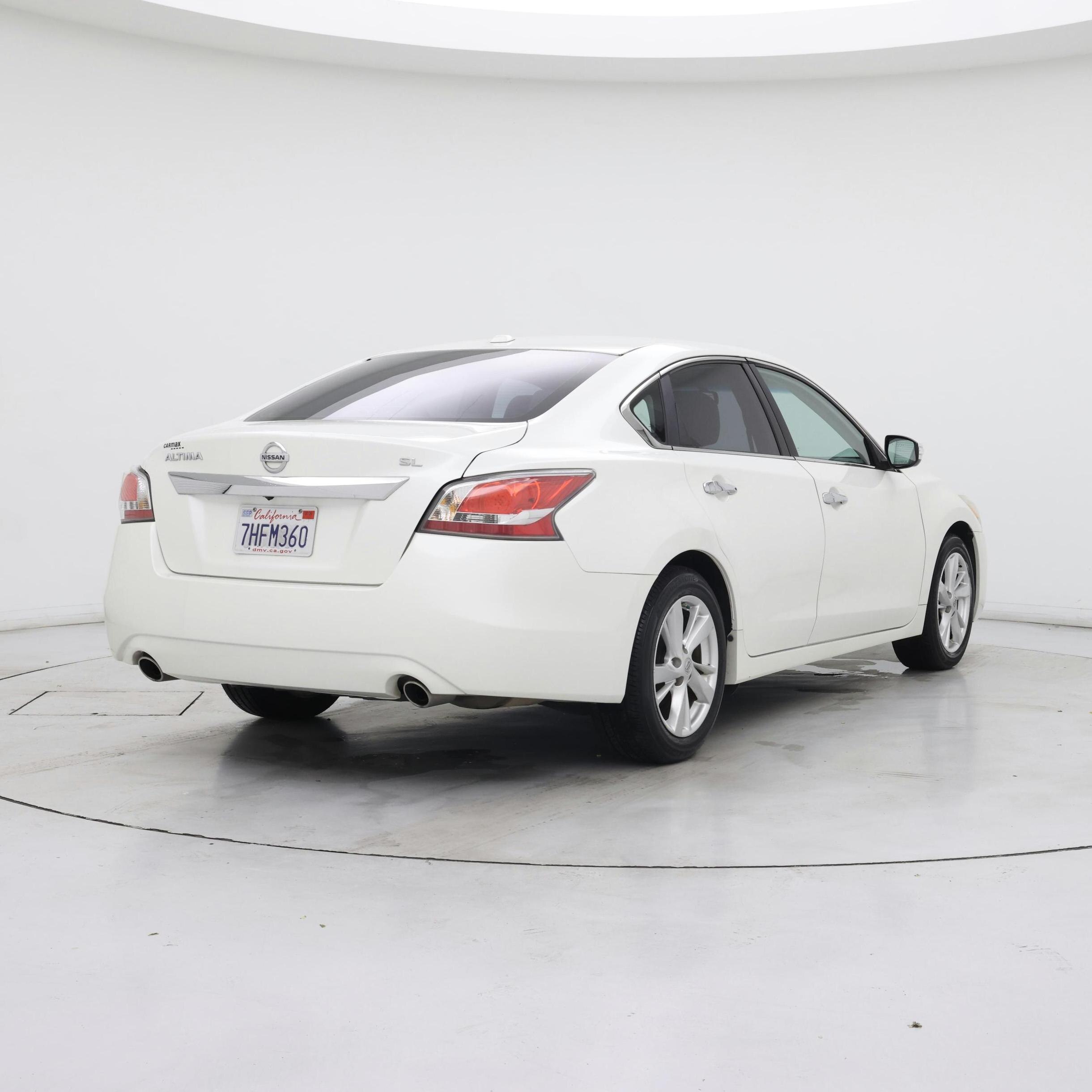 Thumbnail: 2015 Nissan Altima - 8