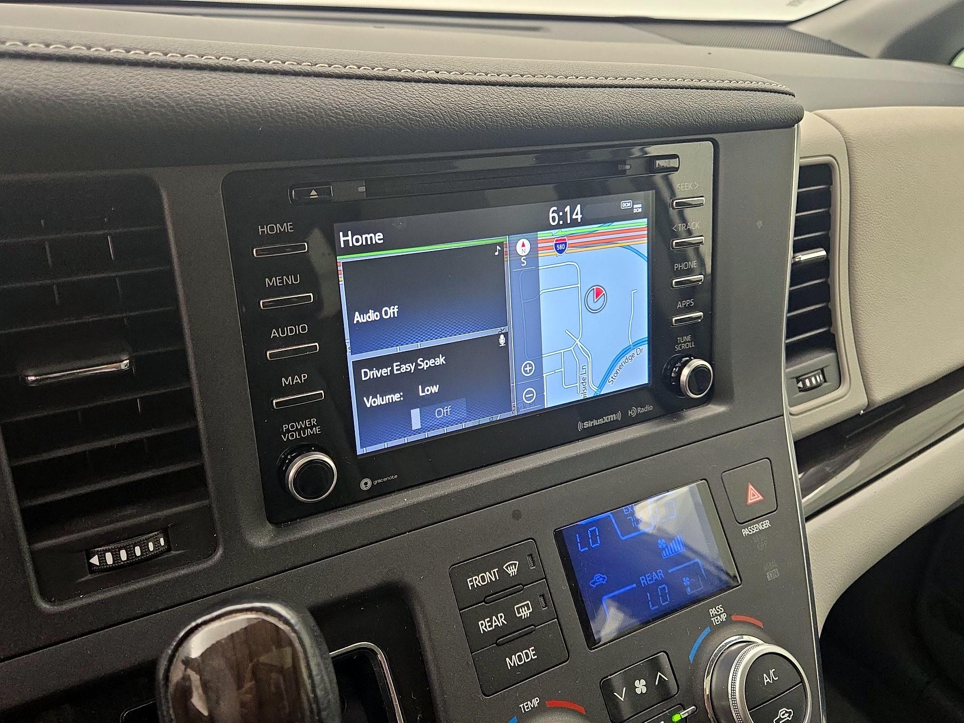 Thumbnail: 2019 Toyota Sienna - 16