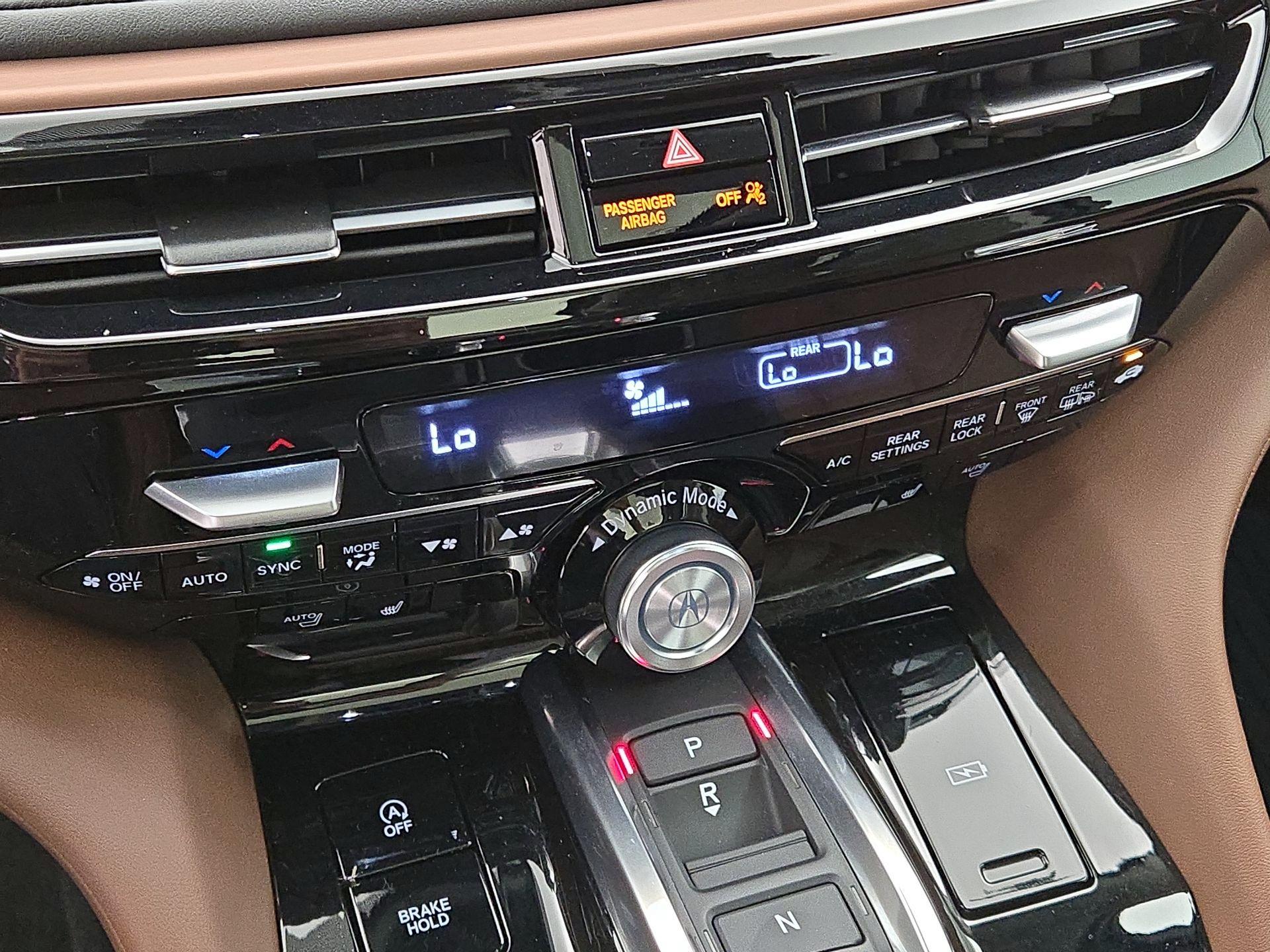 Thumbnail: 2022 Acura MDX - 17