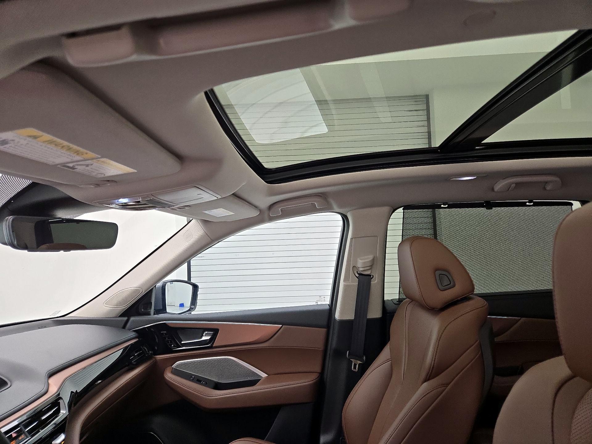 Thumbnail: 2022 Acura MDX - 20