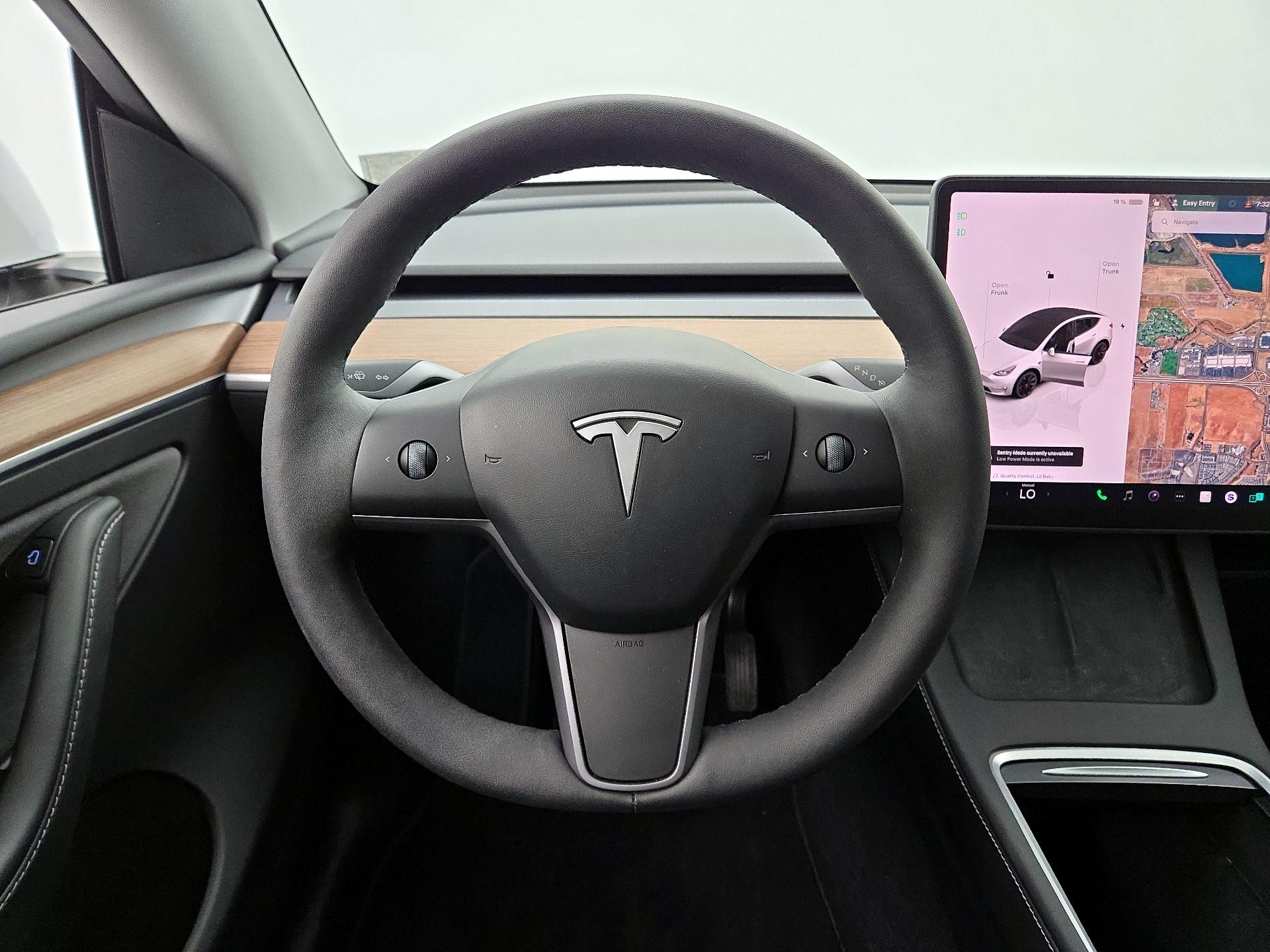 Thumbnail: 2024 Tesla Model Y - 10