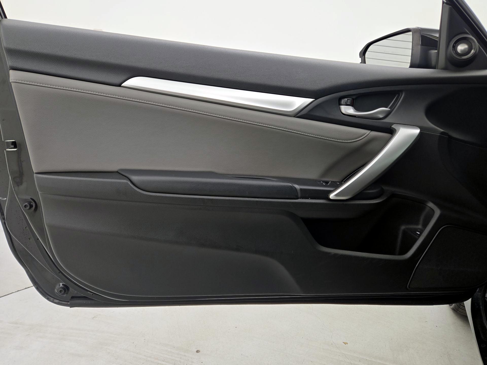 Thumbnail: 2017 Honda Civic - 12