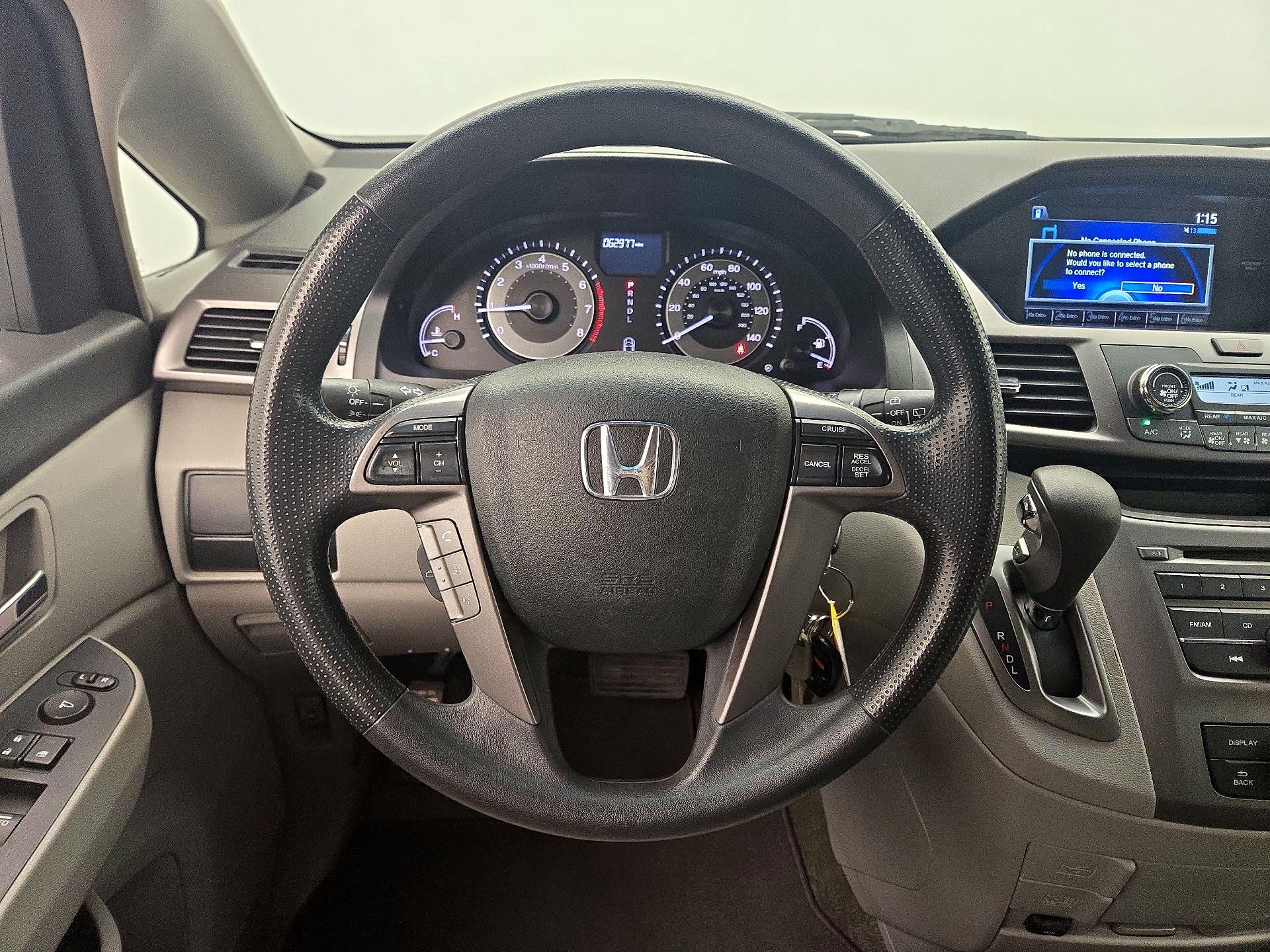 Thumbnail: 2015 Honda Odyssey - 10
