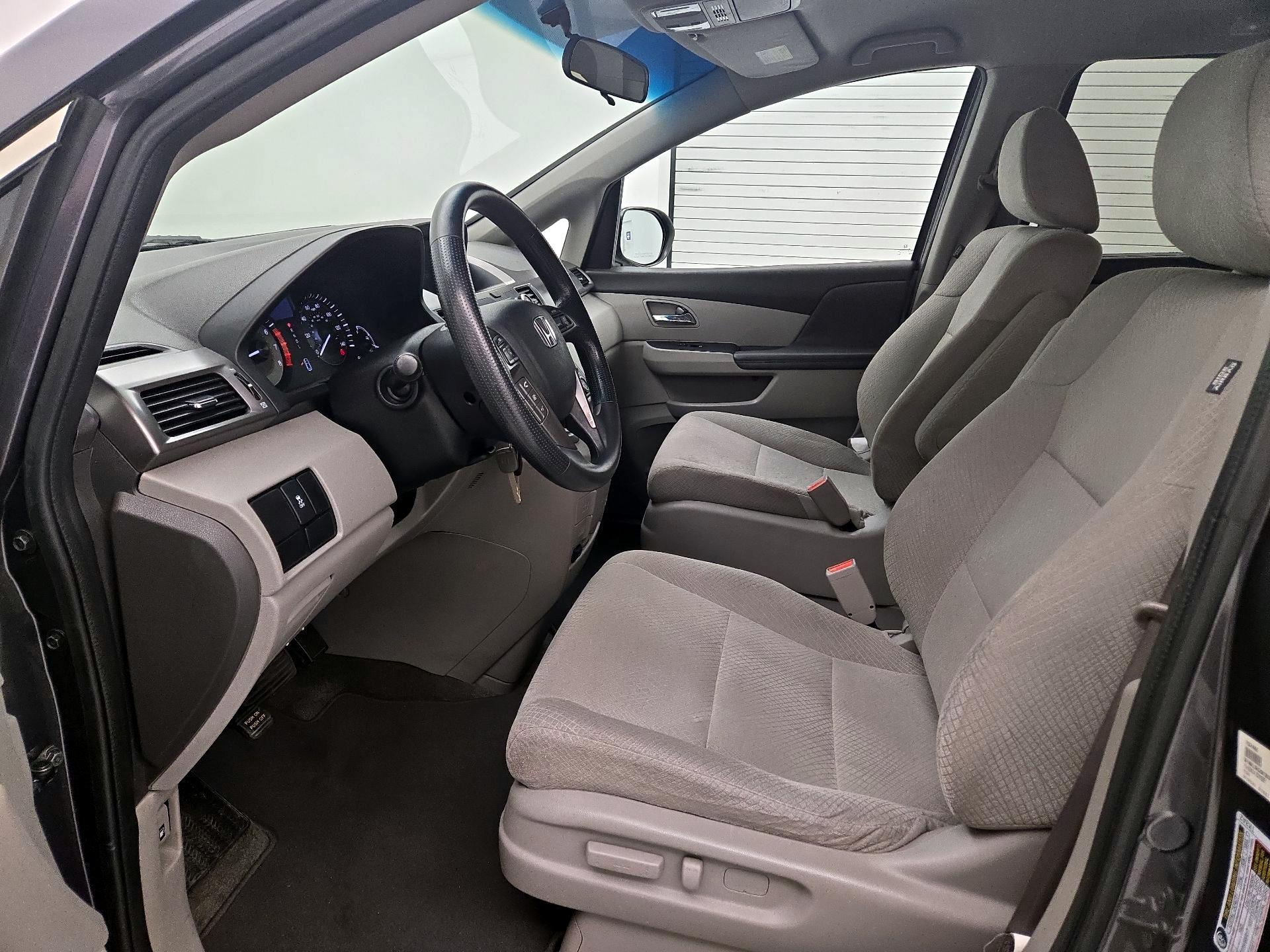 Thumbnail: 2015 Honda Odyssey - 11