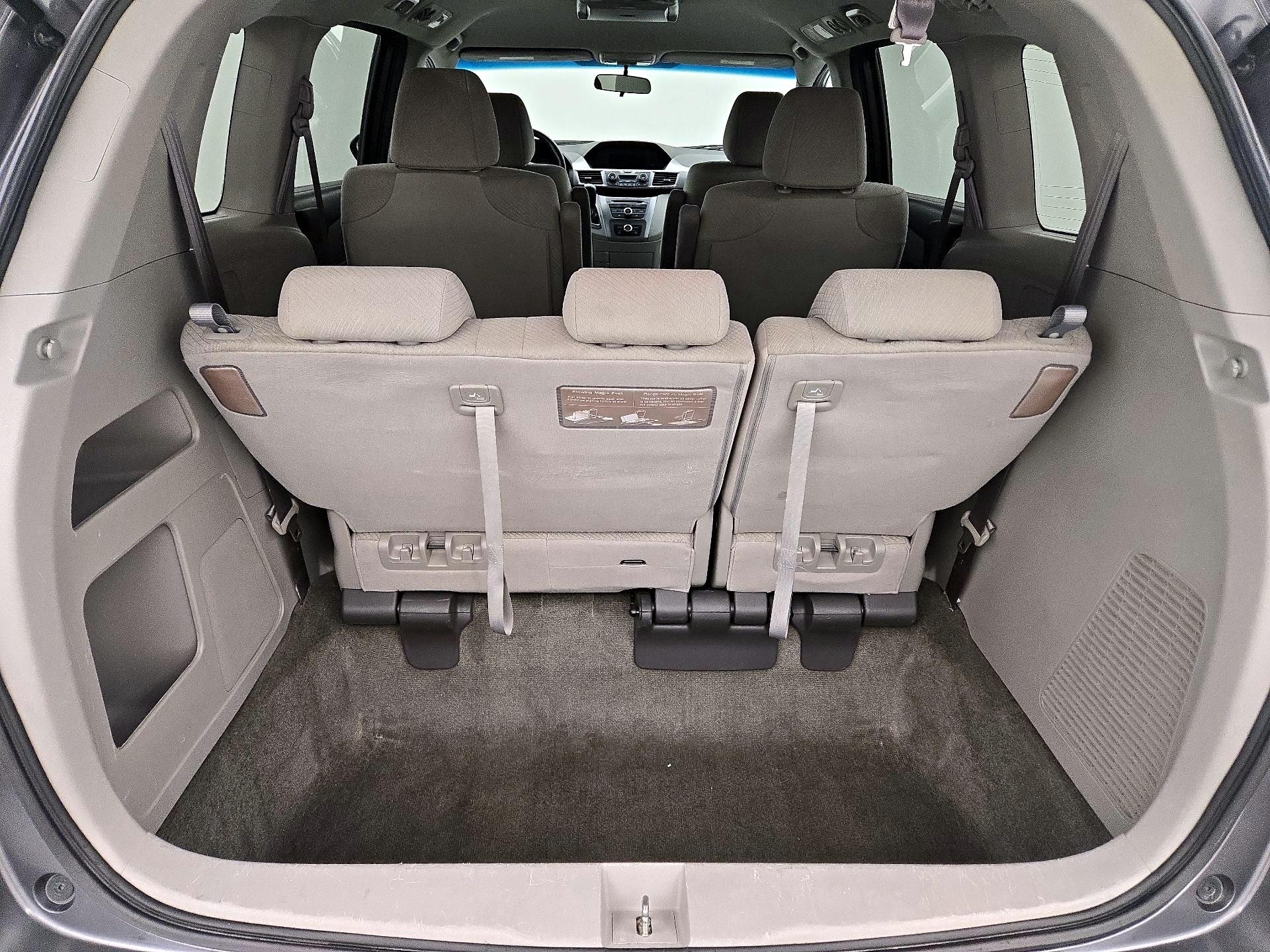 Thumbnail: 2015 Honda Odyssey - 19
