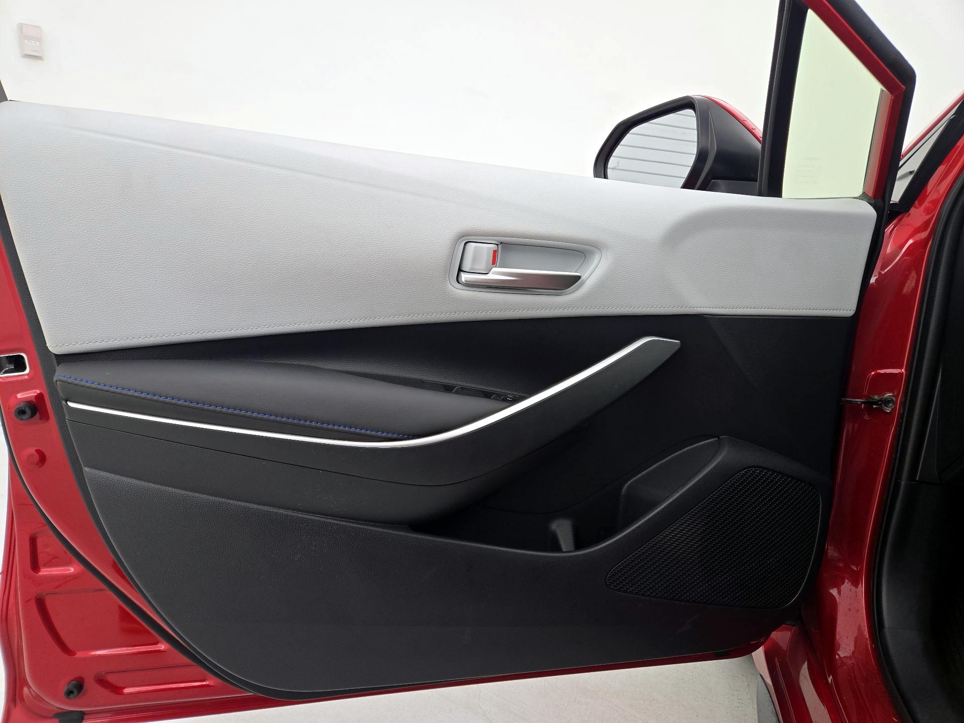 Thumbnail: 2020 Toyota Corolla - 12