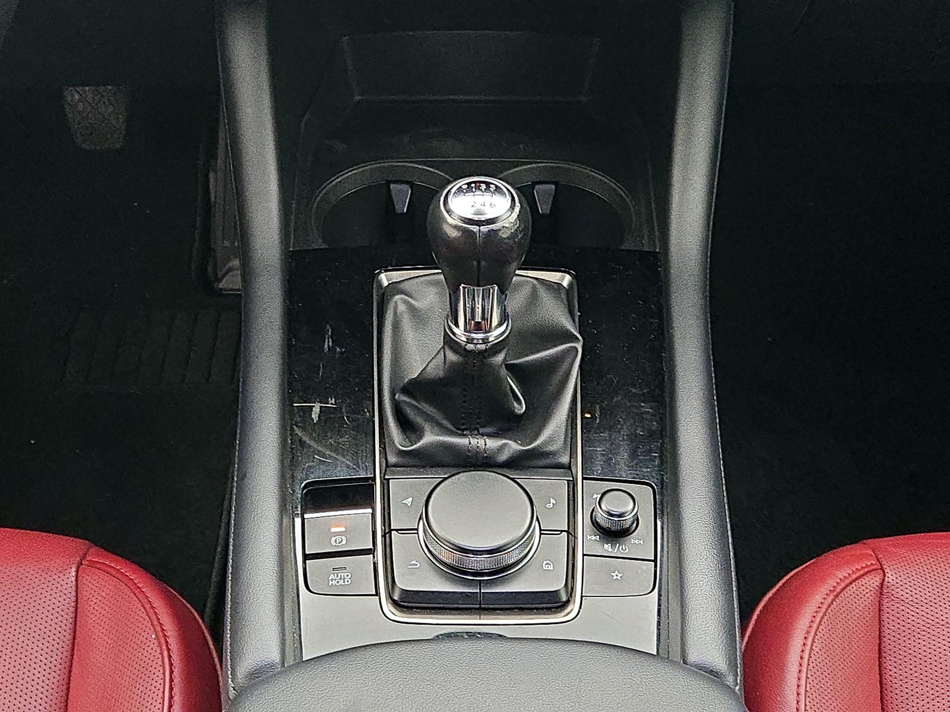 Thumbnail: 2022 Mazda Mazda3 - 17