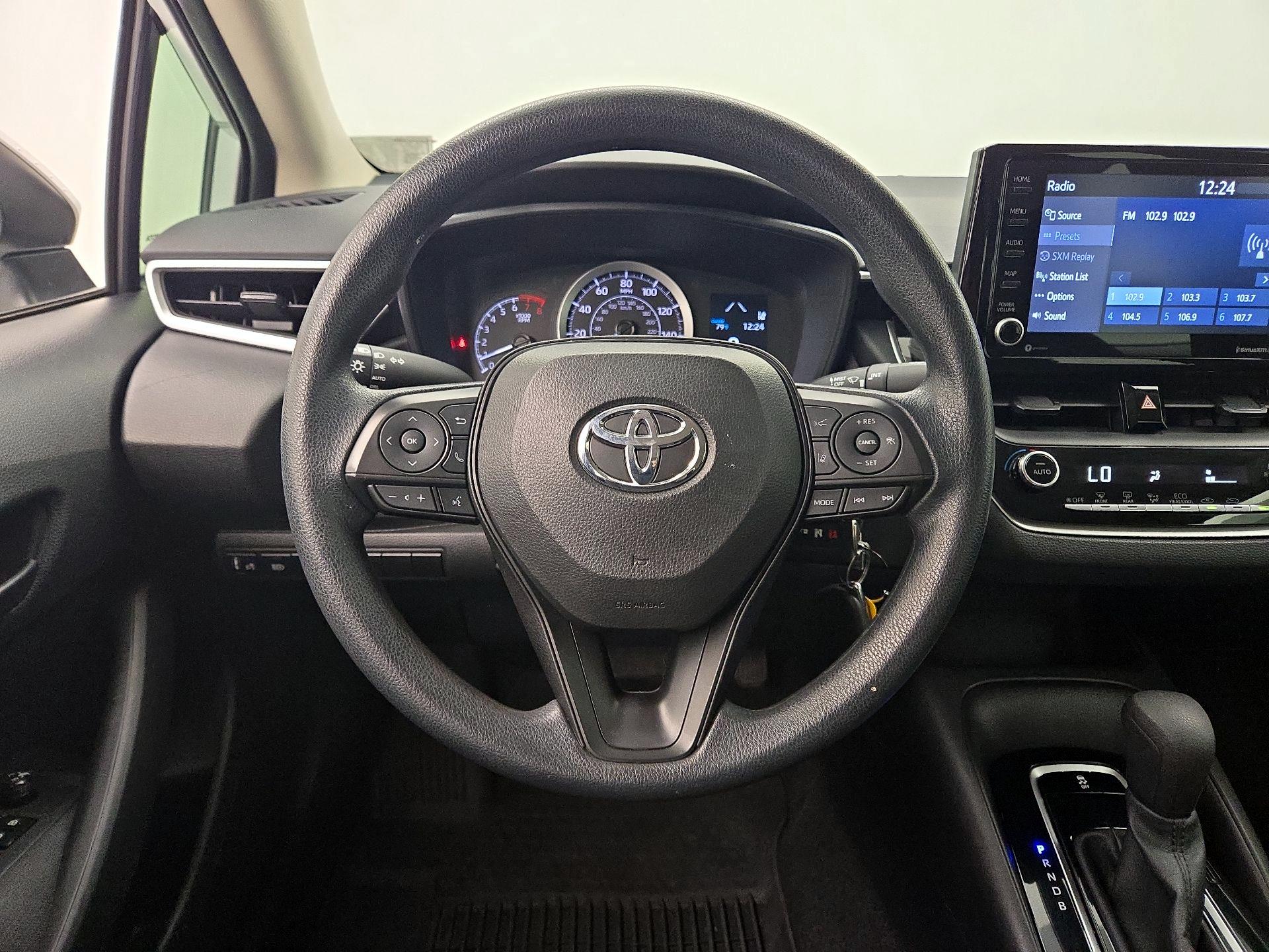 Thumbnail: 2022 Toyota Corolla - 10