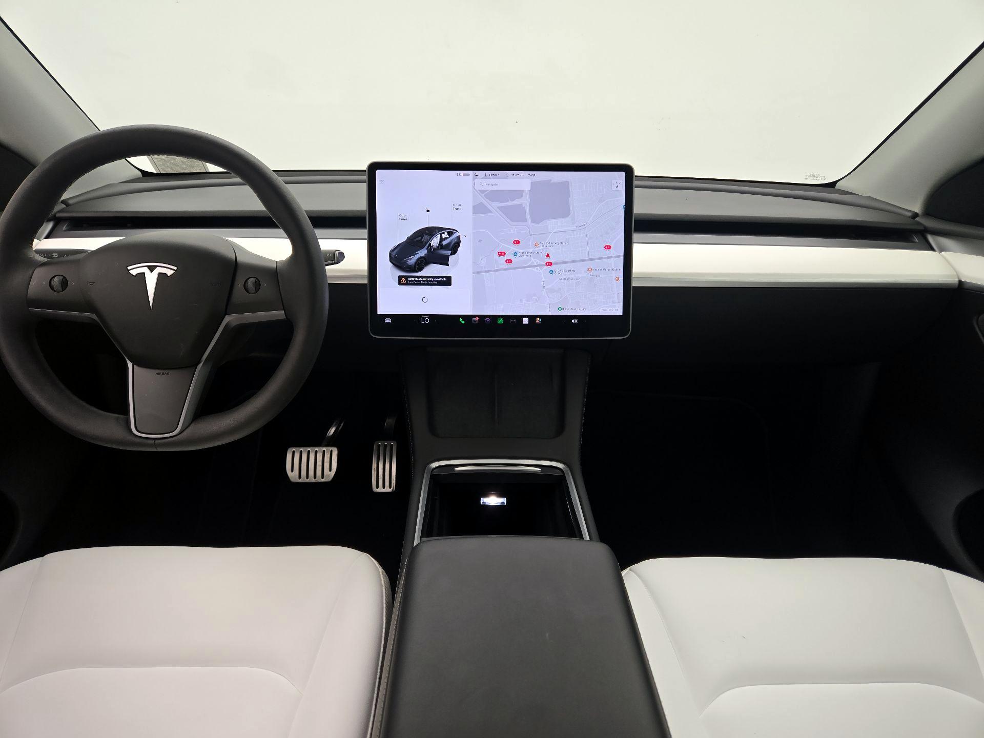 Thumbnail: 2023 Tesla Model Y - 9