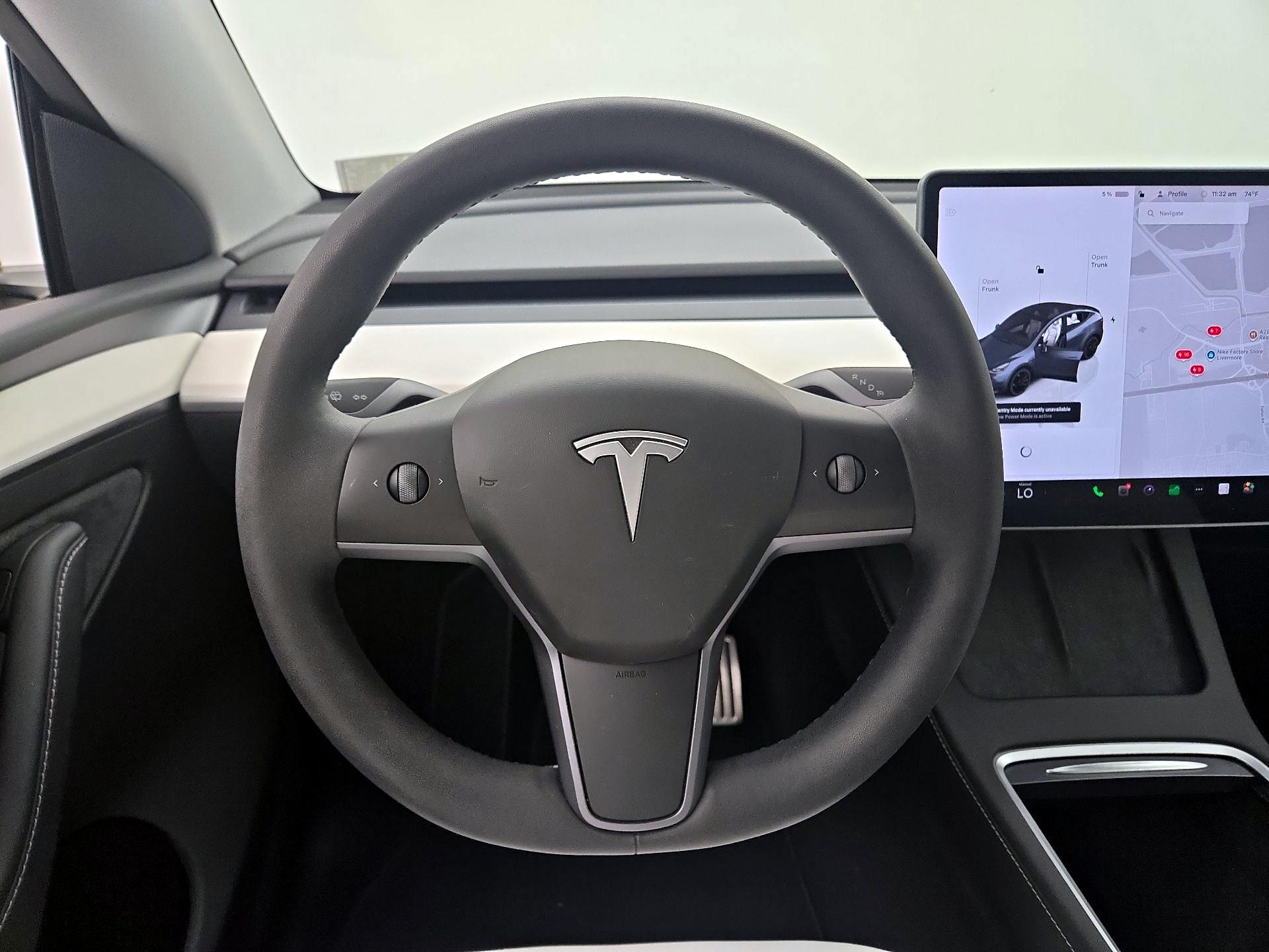 Thumbnail: 2023 Tesla Model Y - 10