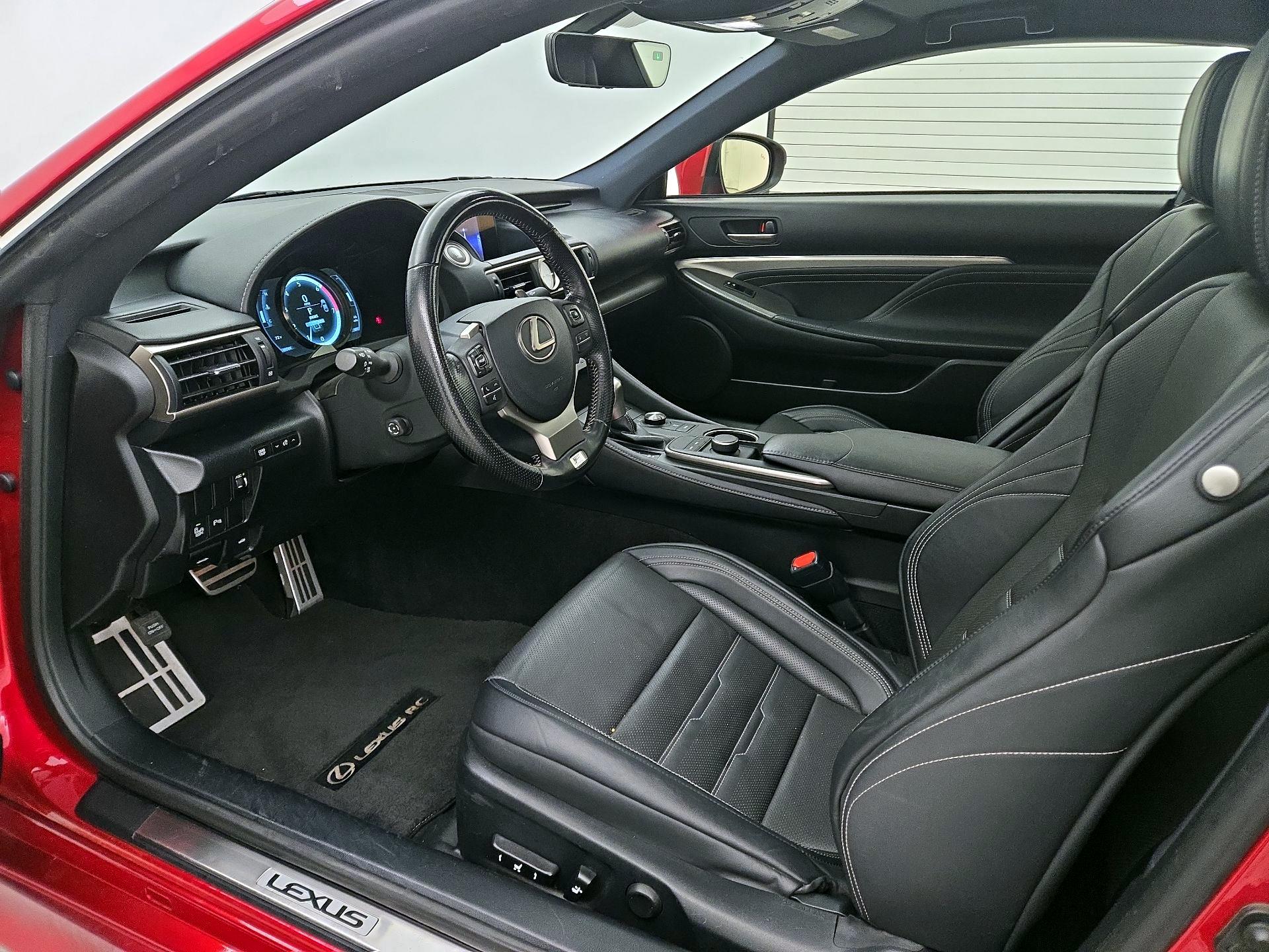 Thumbnail: 2016 Lexus RC - 11
