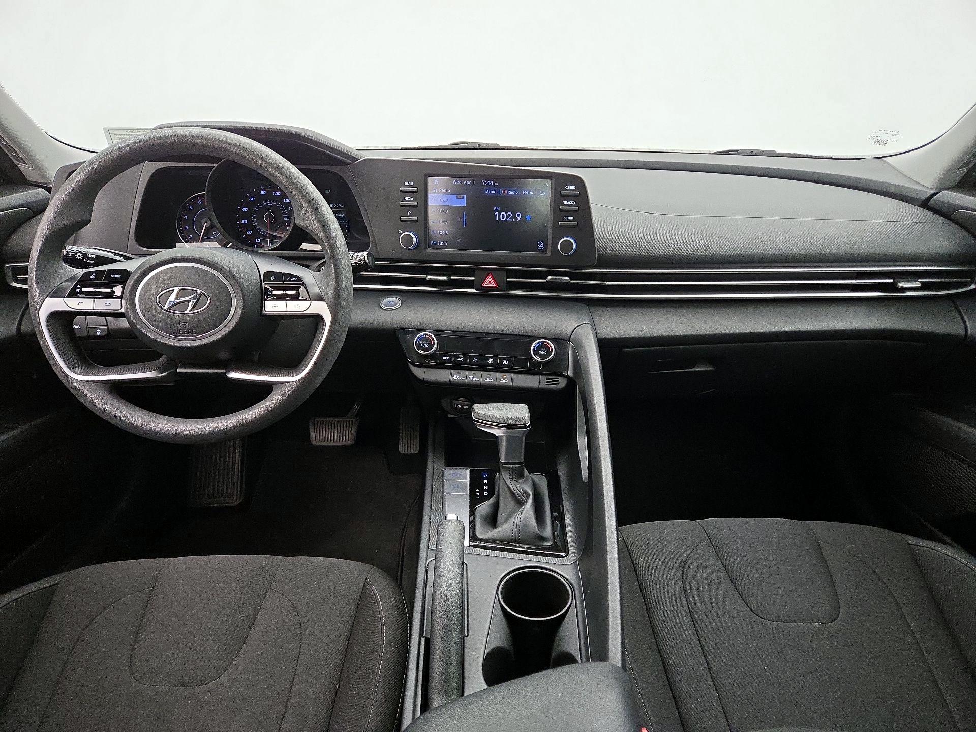 Thumbnail: 2023 Hyundai Elantra - 9