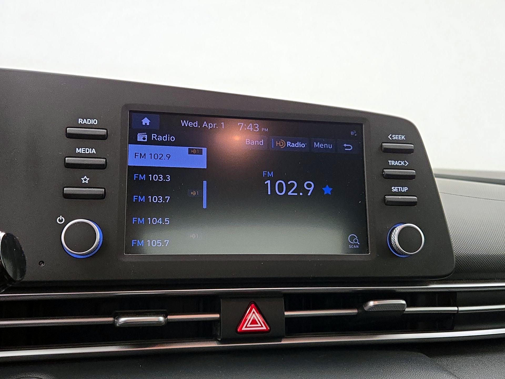 Thumbnail: 2023 Hyundai Elantra - 15