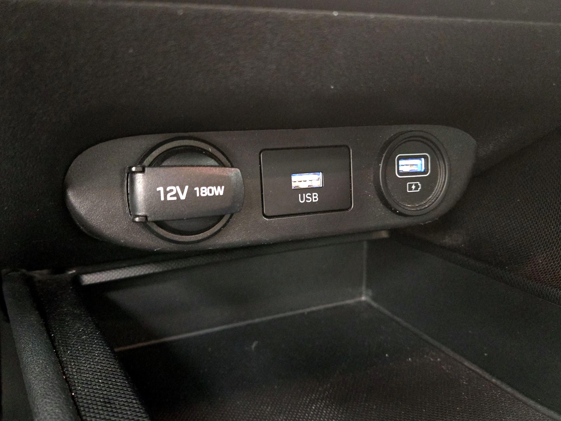 Thumbnail: 2023 Hyundai Elantra - 18