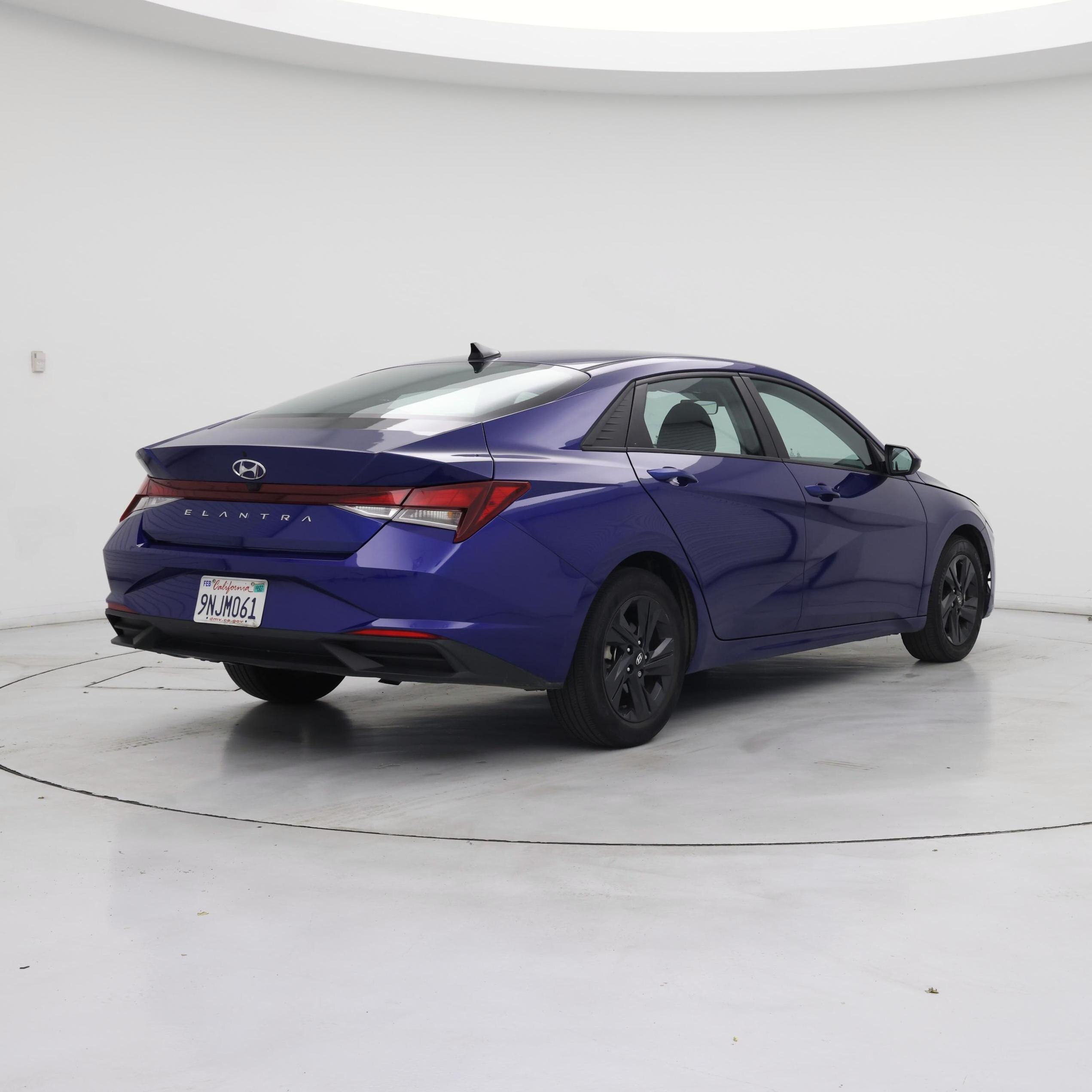 Thumbnail: 2023 Hyundai Elantra - 8