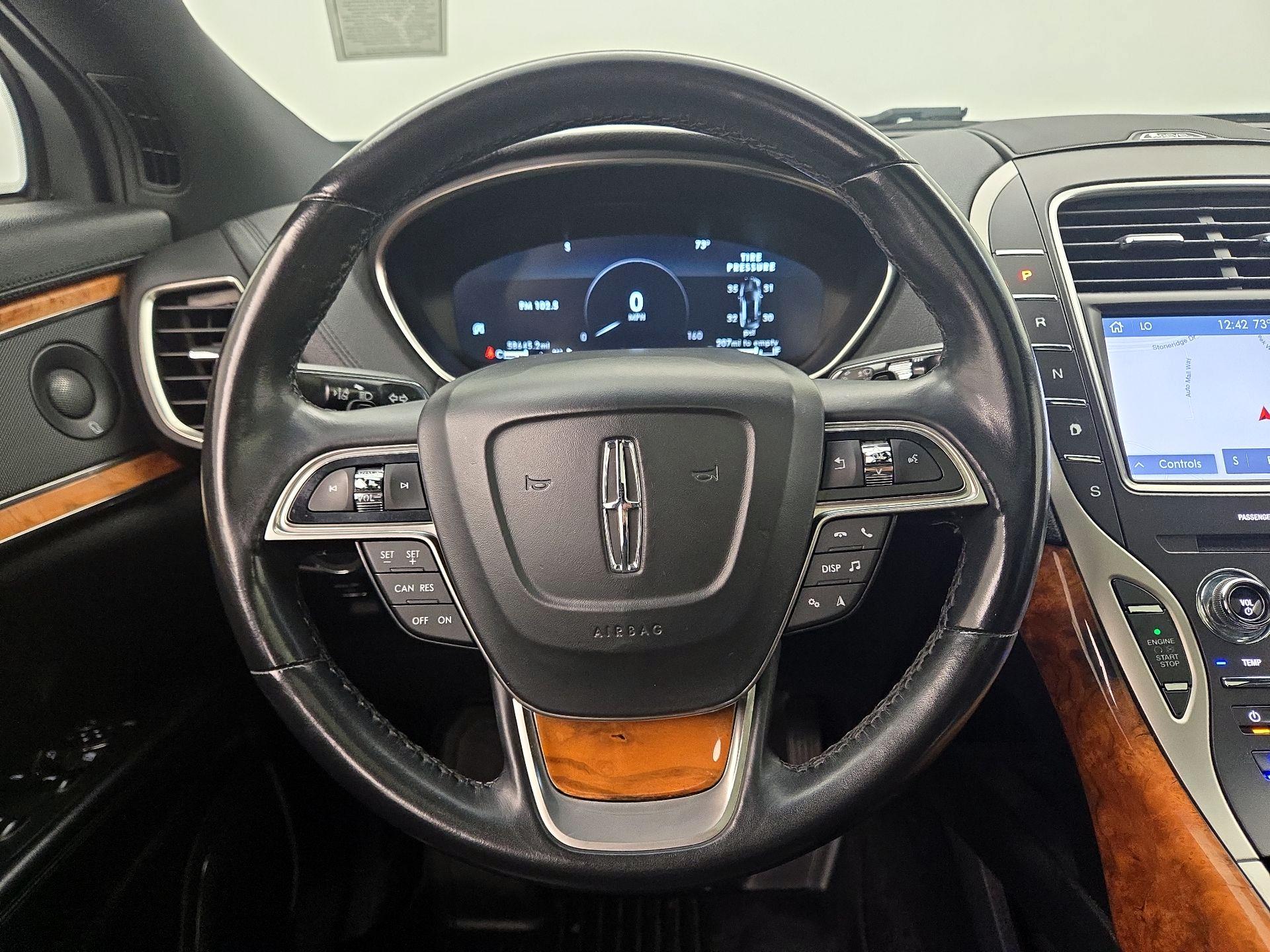 Thumbnail: 2020 Lincoln Nautilus - 10