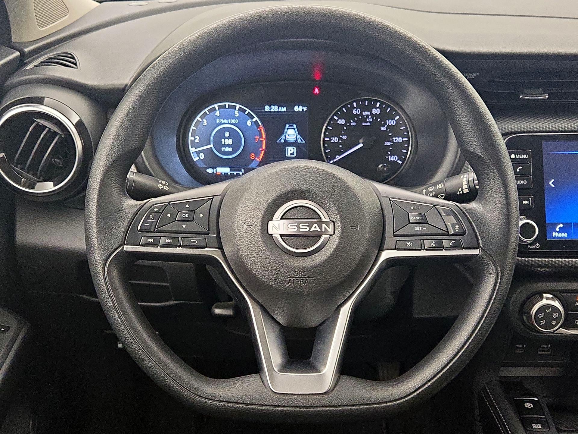 Thumbnail: 2023 Nissan Kicks - 10