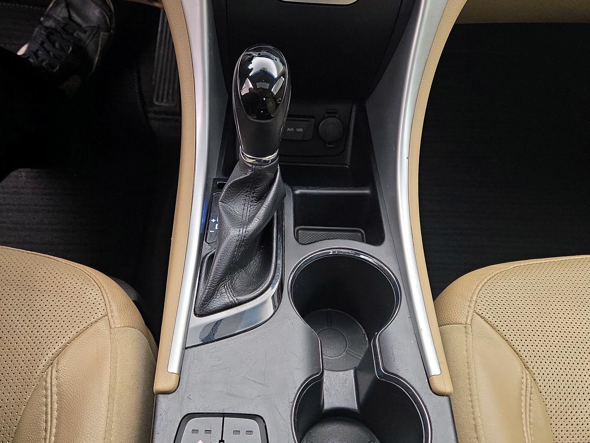 Thumbnail: 2014 Hyundai Sonata - 17