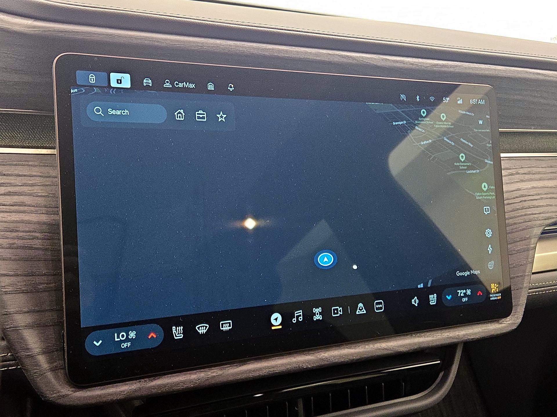 Thumbnail: 2024 Rivian R1S - 13