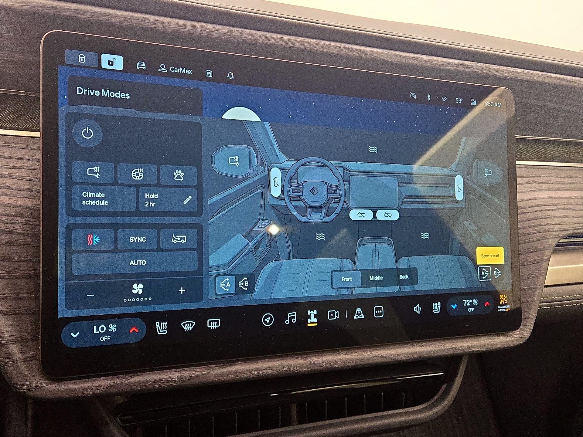 Thumbnail: 2024 Rivian R1S - 16