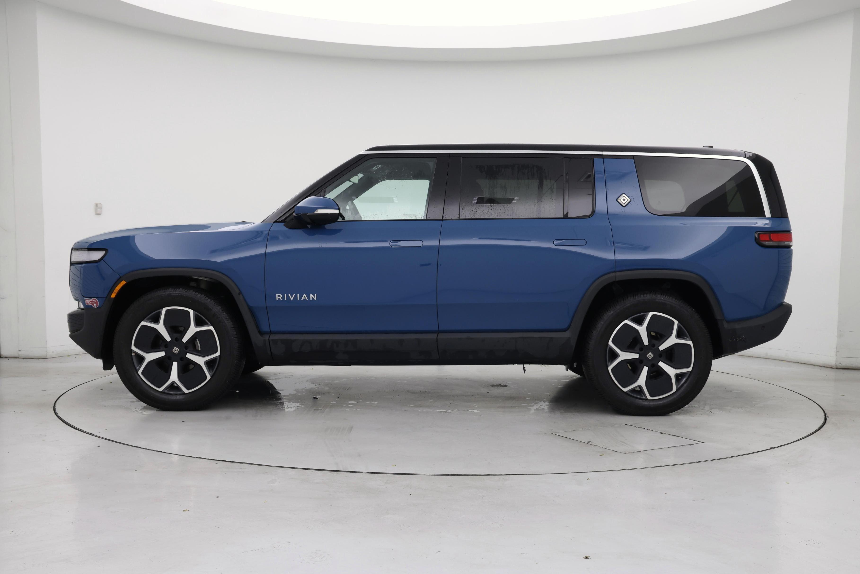 Thumbnail: 2024 Rivian R1S - 3