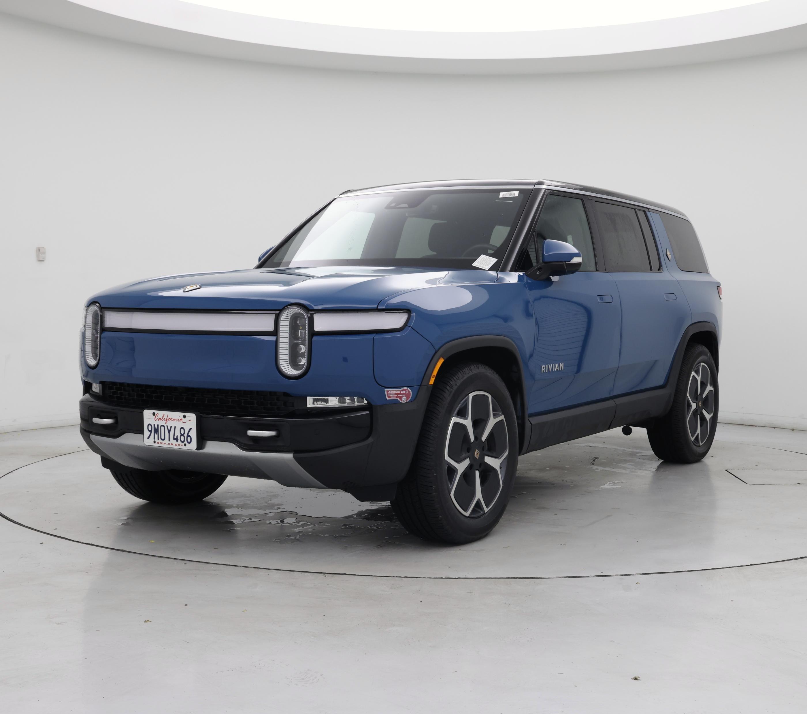 Thumbnail: 2024 Rivian R1S - 4