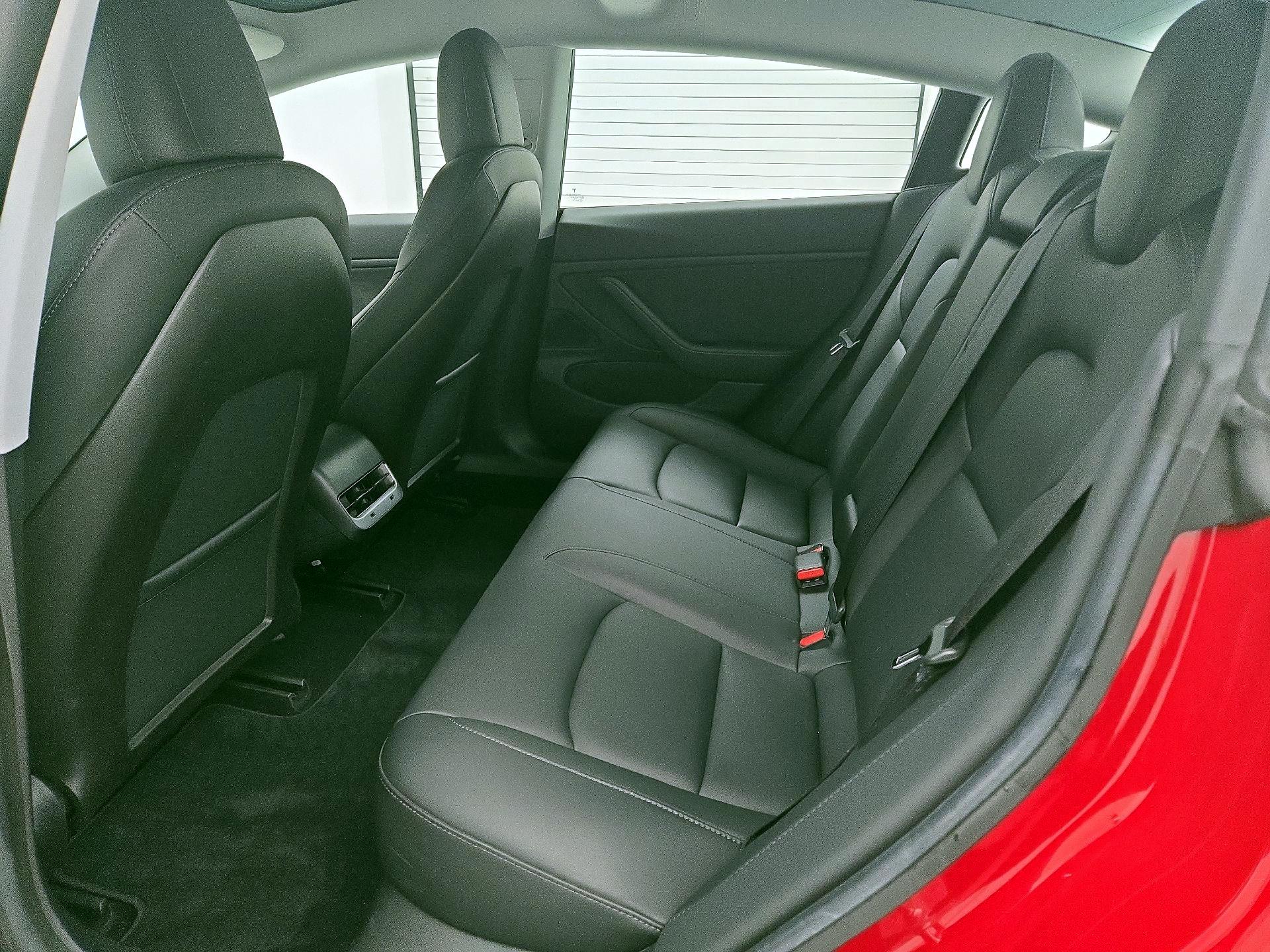 Thumbnail: 2019 Tesla Model 3 - 20