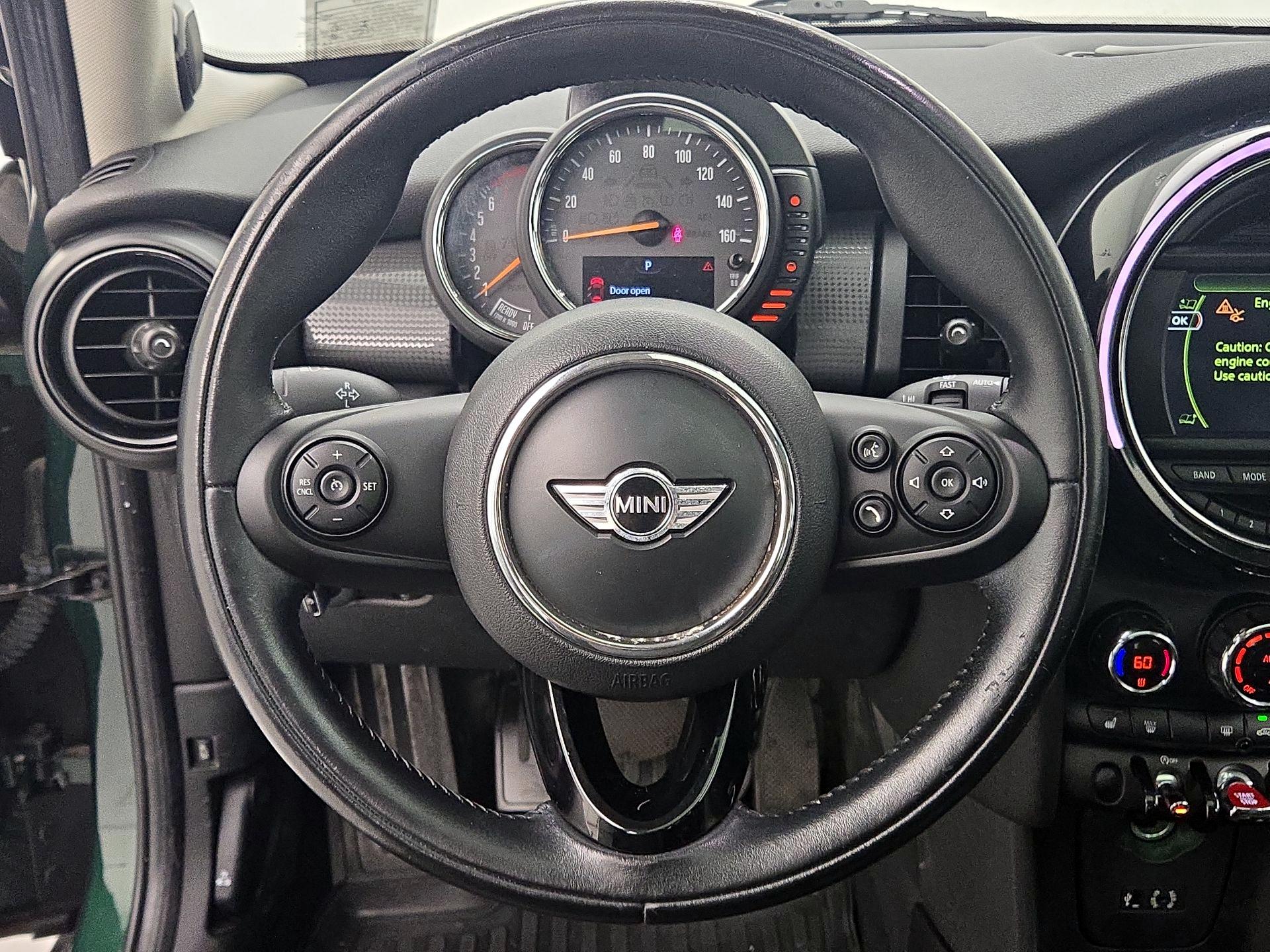 Thumbnail: 2017 MINI Cooper Hardtop - 10