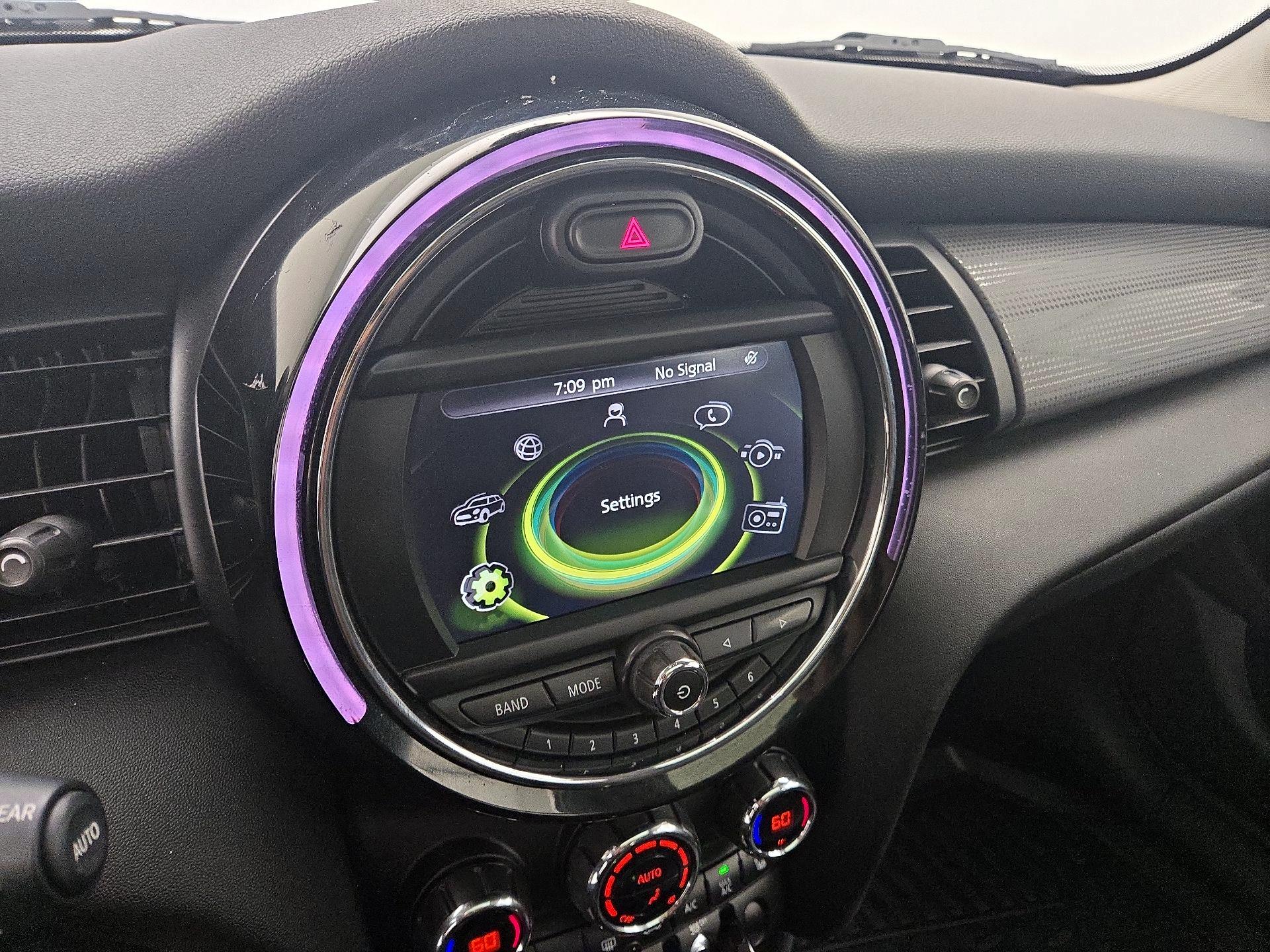 Thumbnail: 2017 MINI Cooper Hardtop - 14