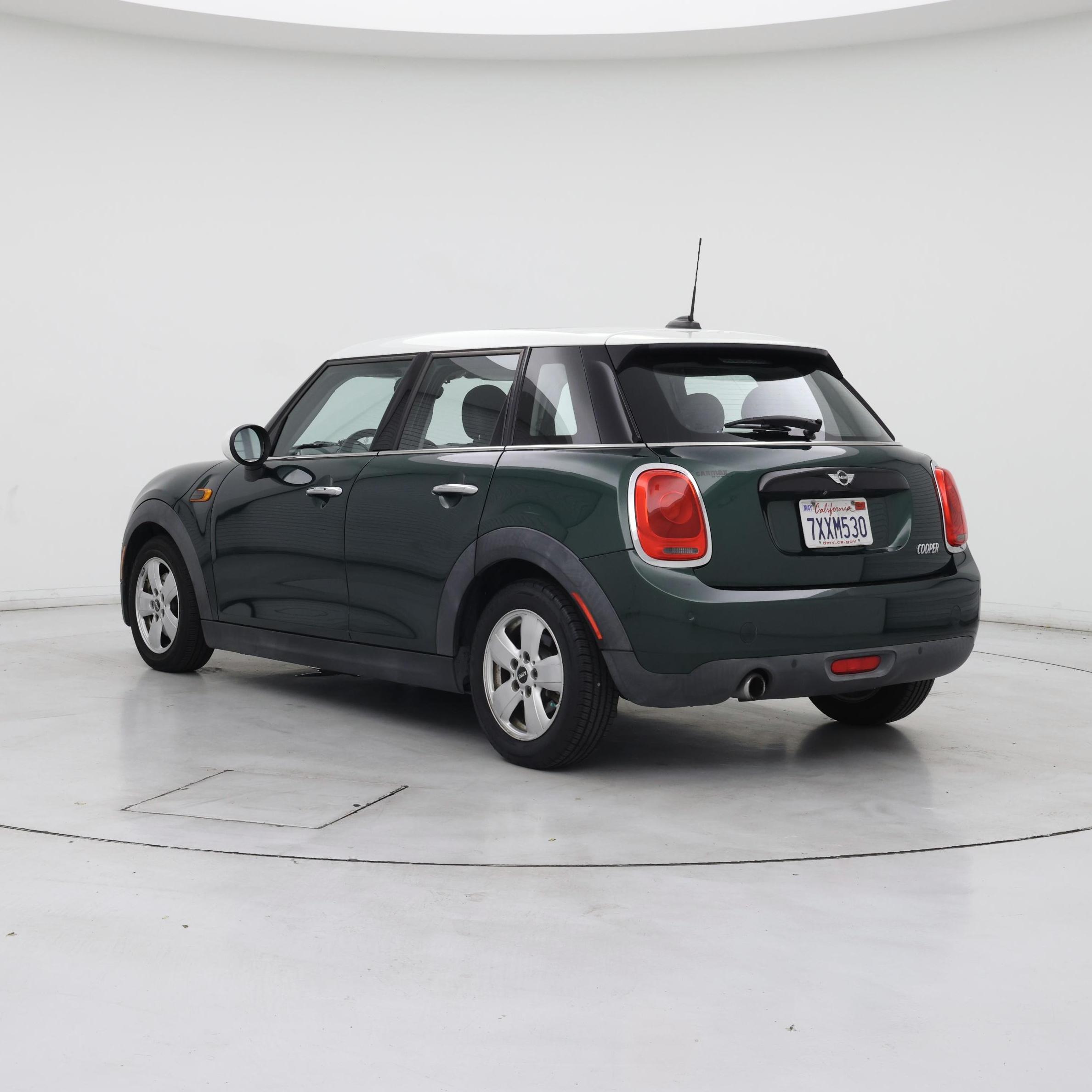 Thumbnail: 2017 MINI Cooper Hardtop - 2