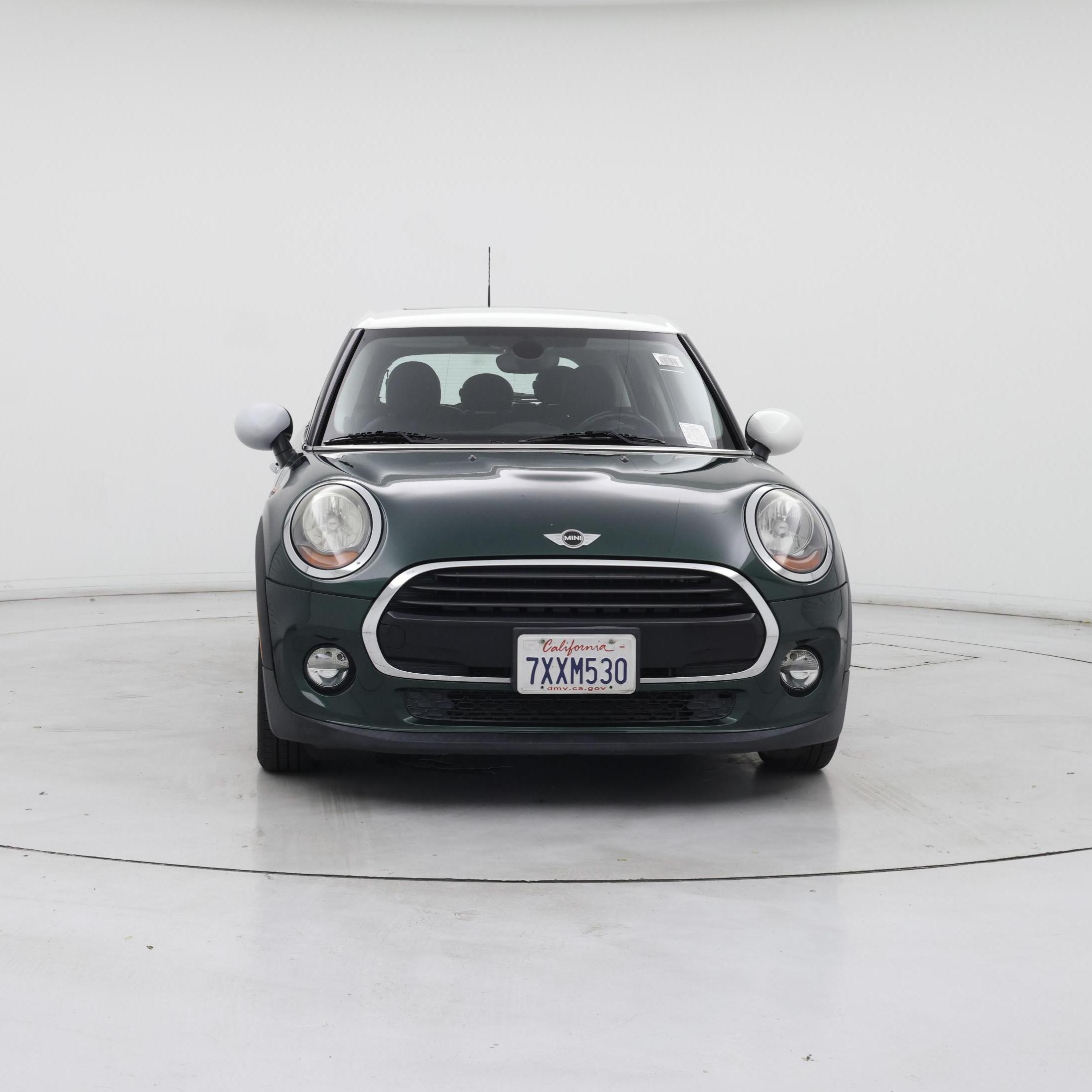 Thumbnail: 2017 MINI Cooper Hardtop - 5