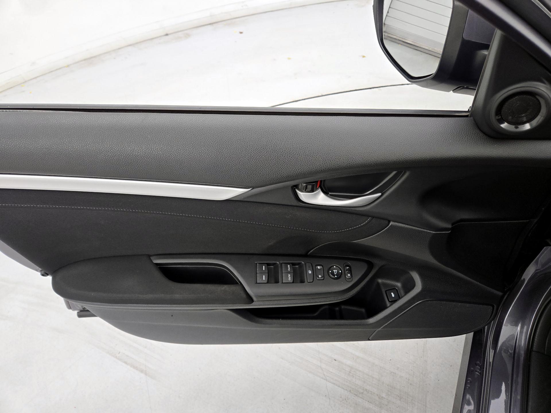 Thumbnail: 2019 Honda Civic - 12