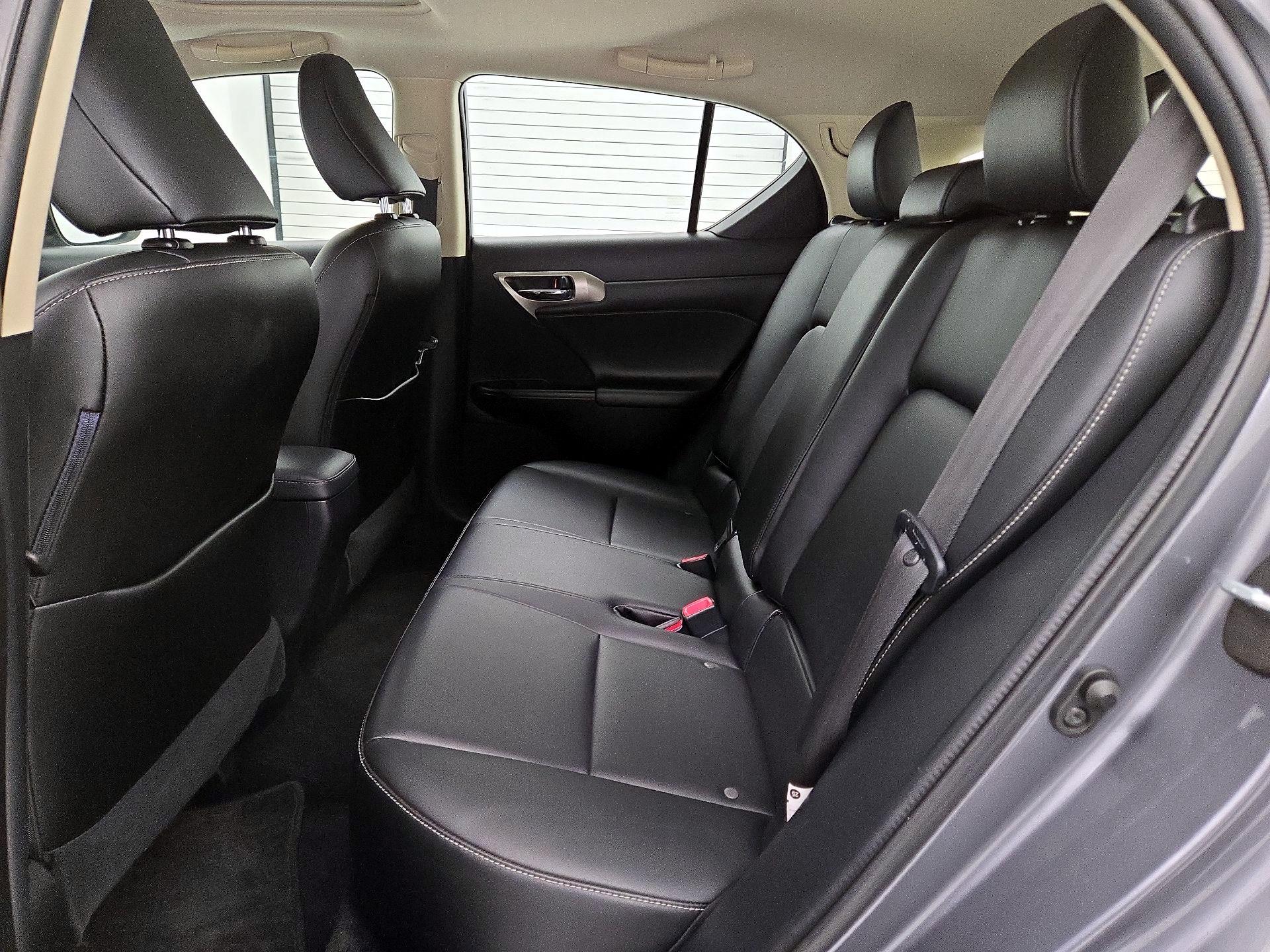 Thumbnail: 2016 Lexus CT - 20