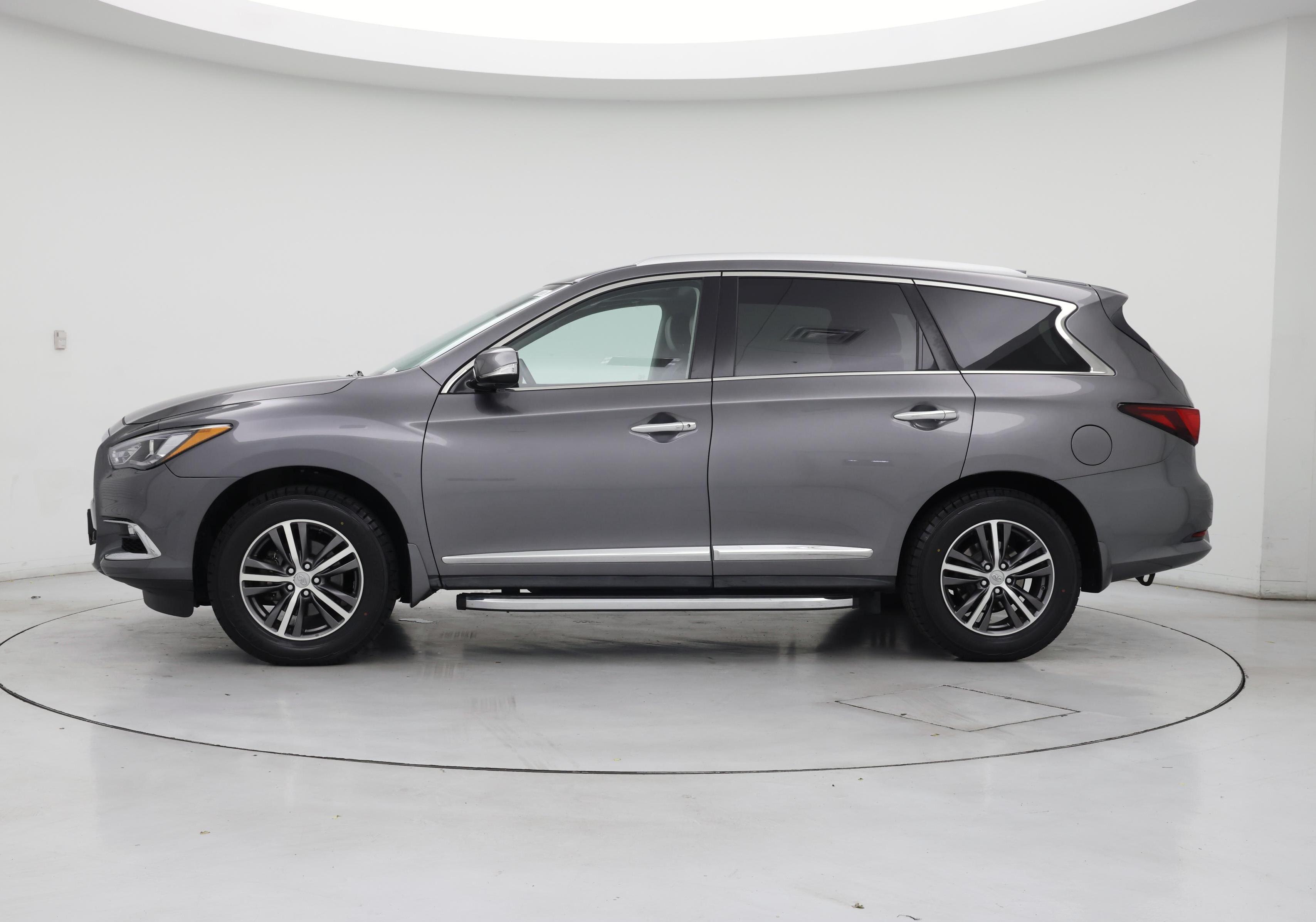 Thumbnail: 2017 INFINITI QX60 - 3
