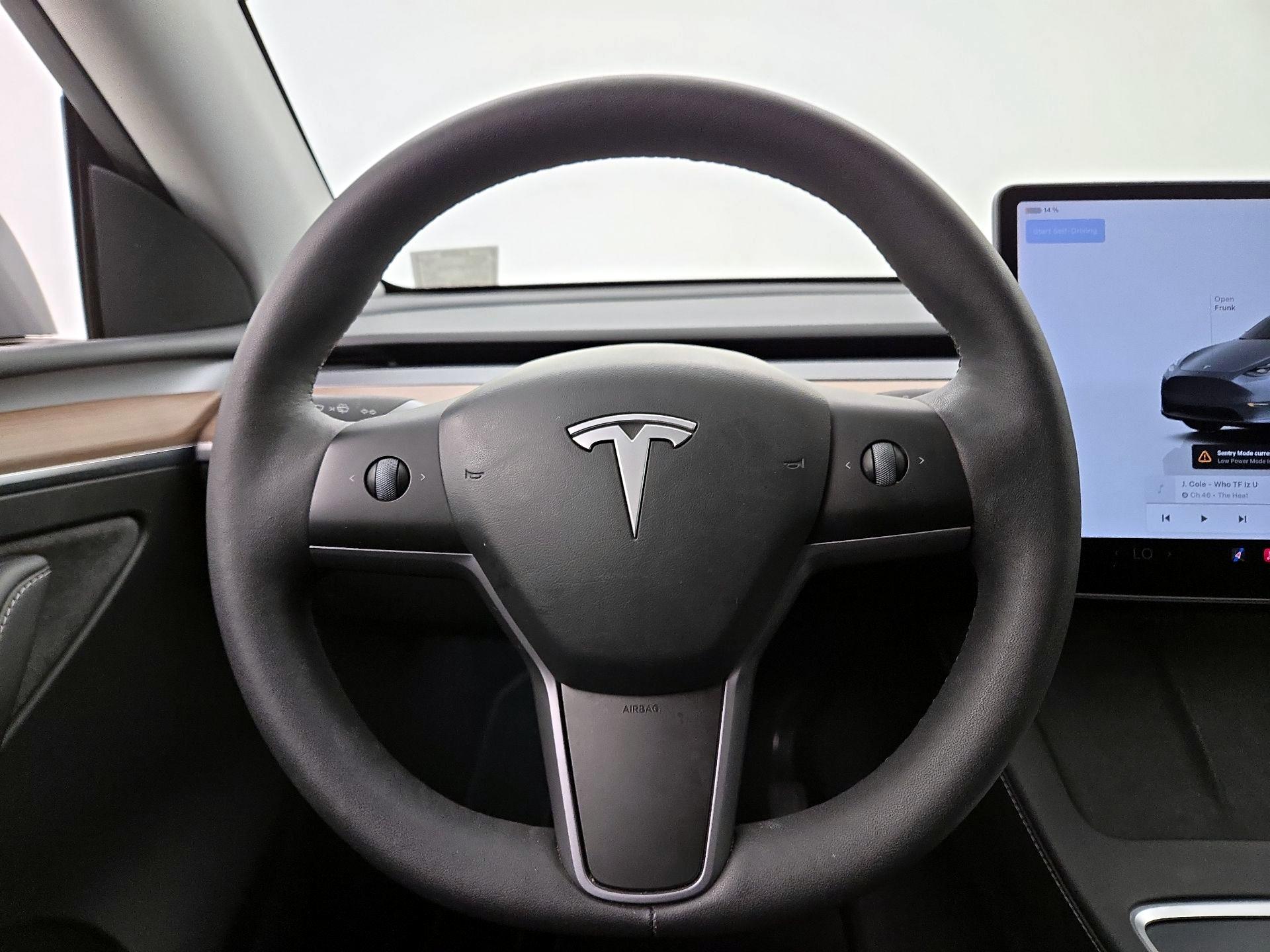 Thumbnail: 2024 Tesla Model Y - 10