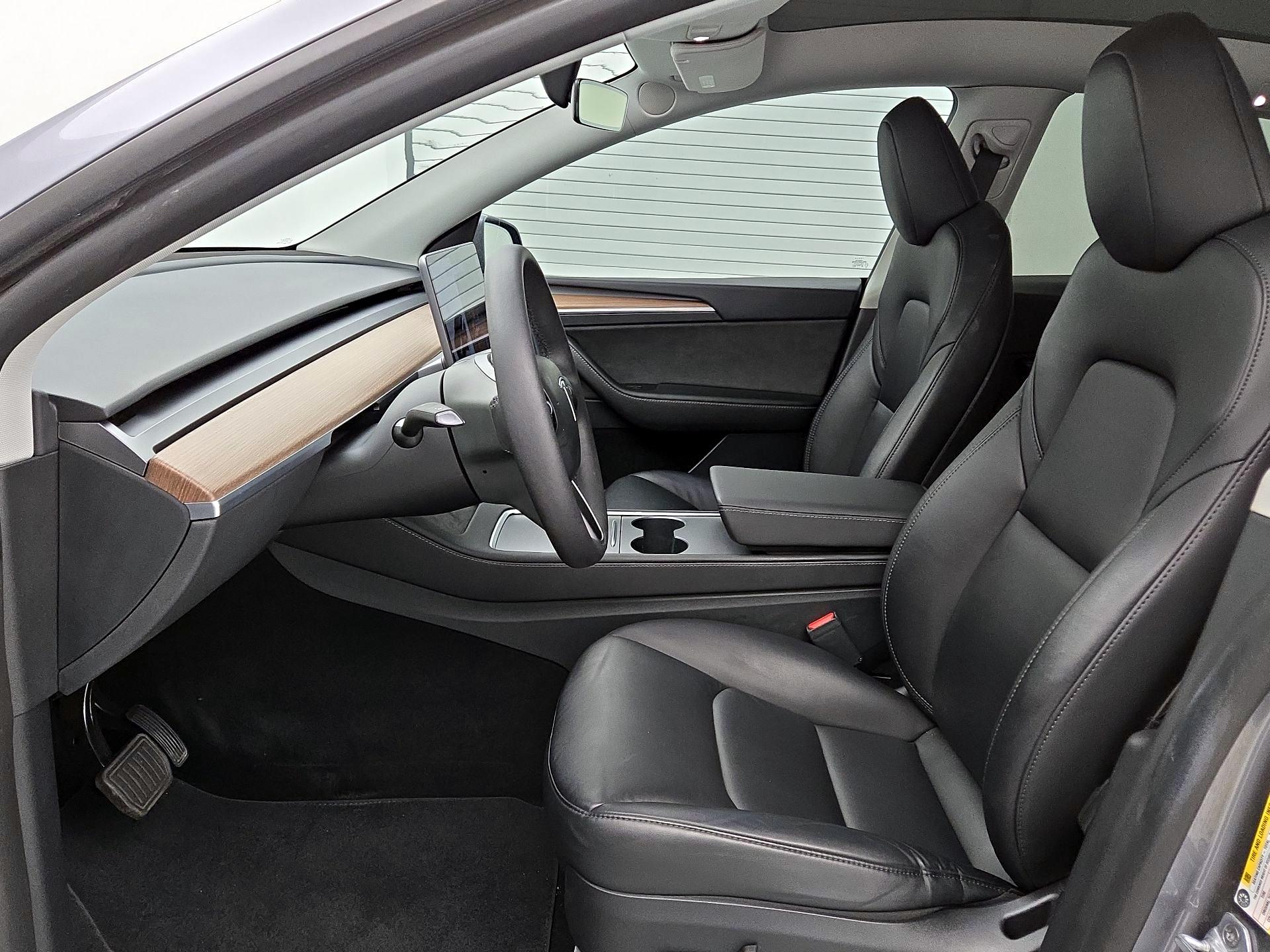 Thumbnail: 2024 Tesla Model Y - 11