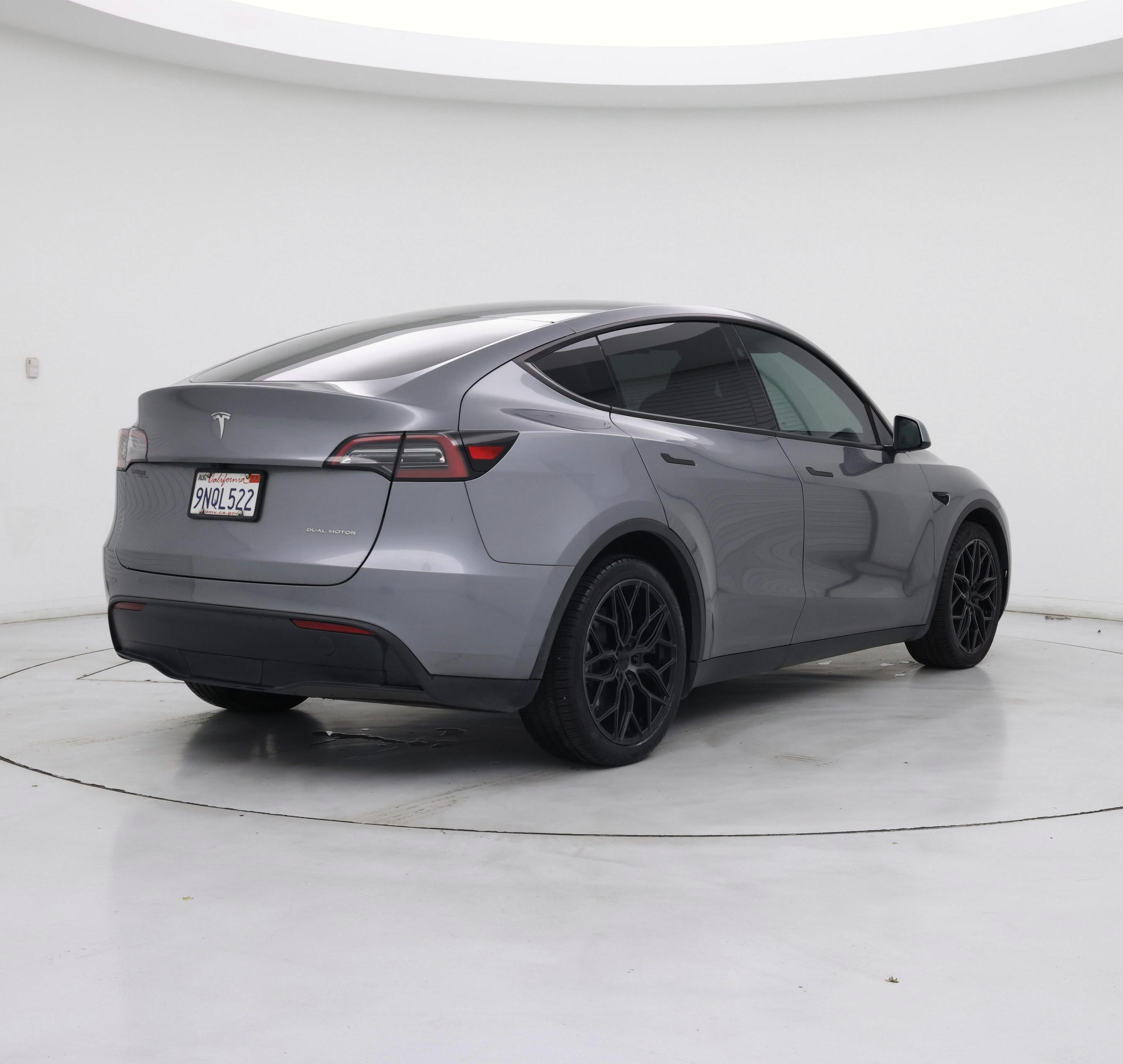 Thumbnail: 2024 Tesla Model Y - 8