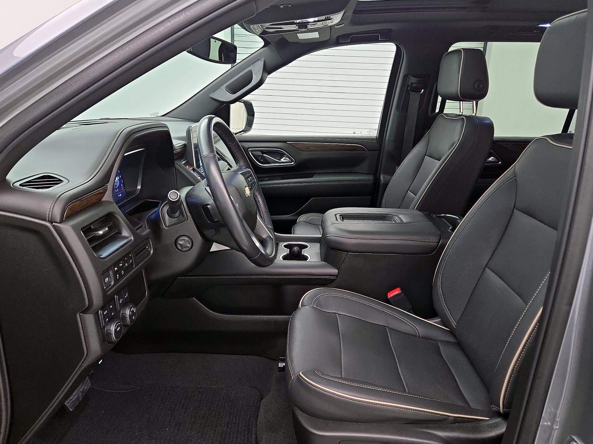 Thumbnail: 2022 Chevrolet Suburban - 11