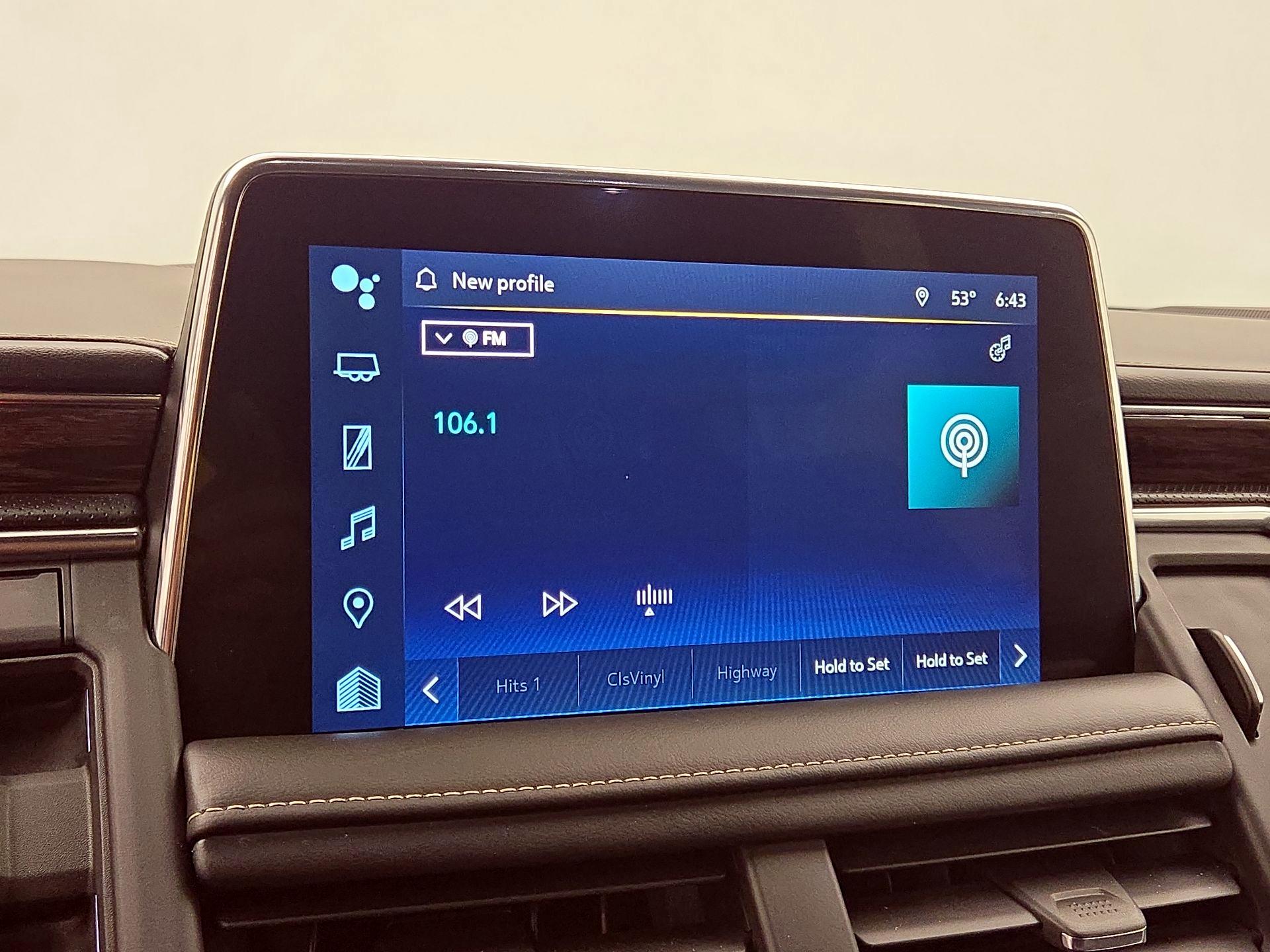 Thumbnail: 2022 Chevrolet Suburban - 15