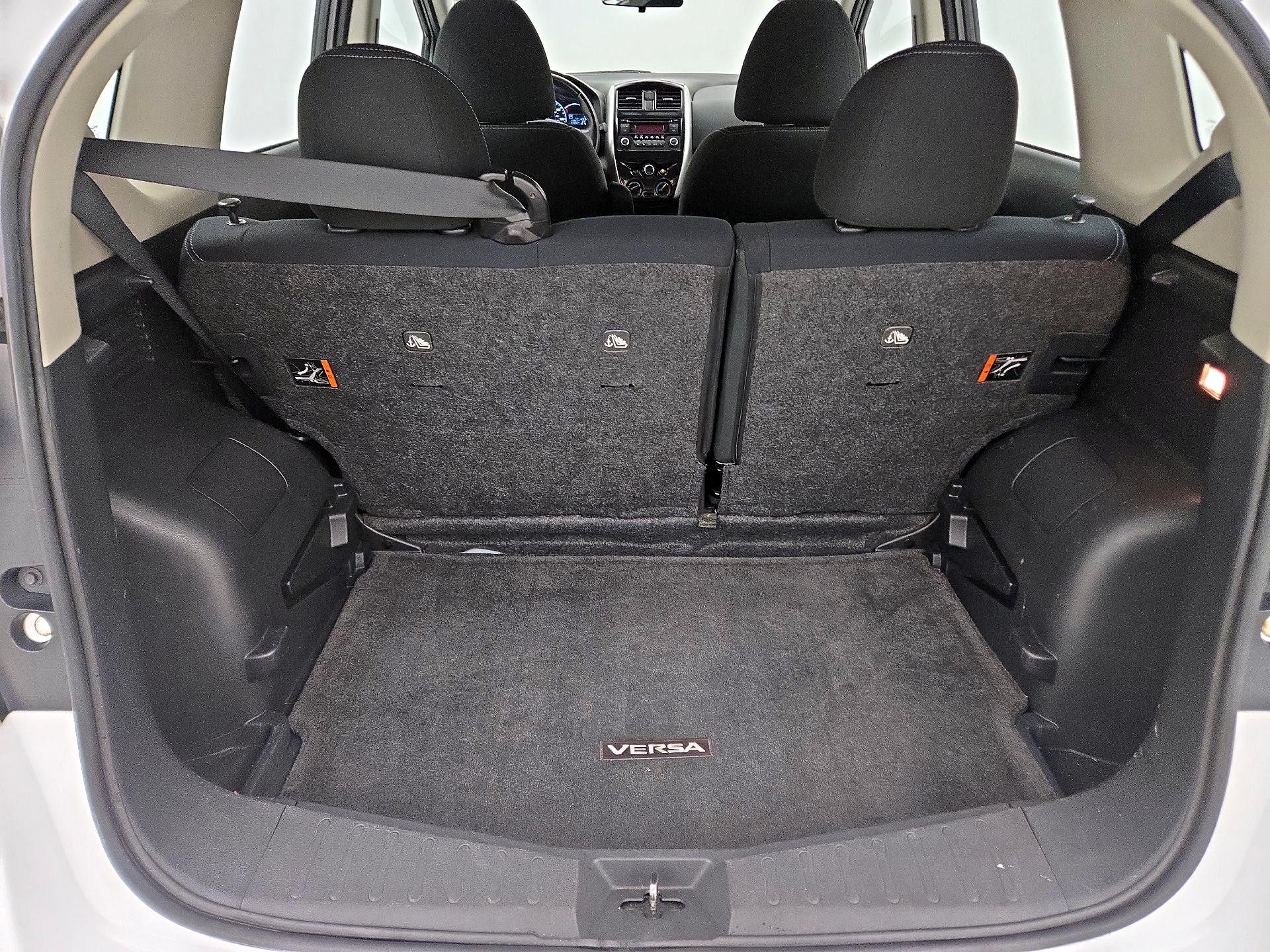 Thumbnail: 2015 Nissan Versa Note - 17