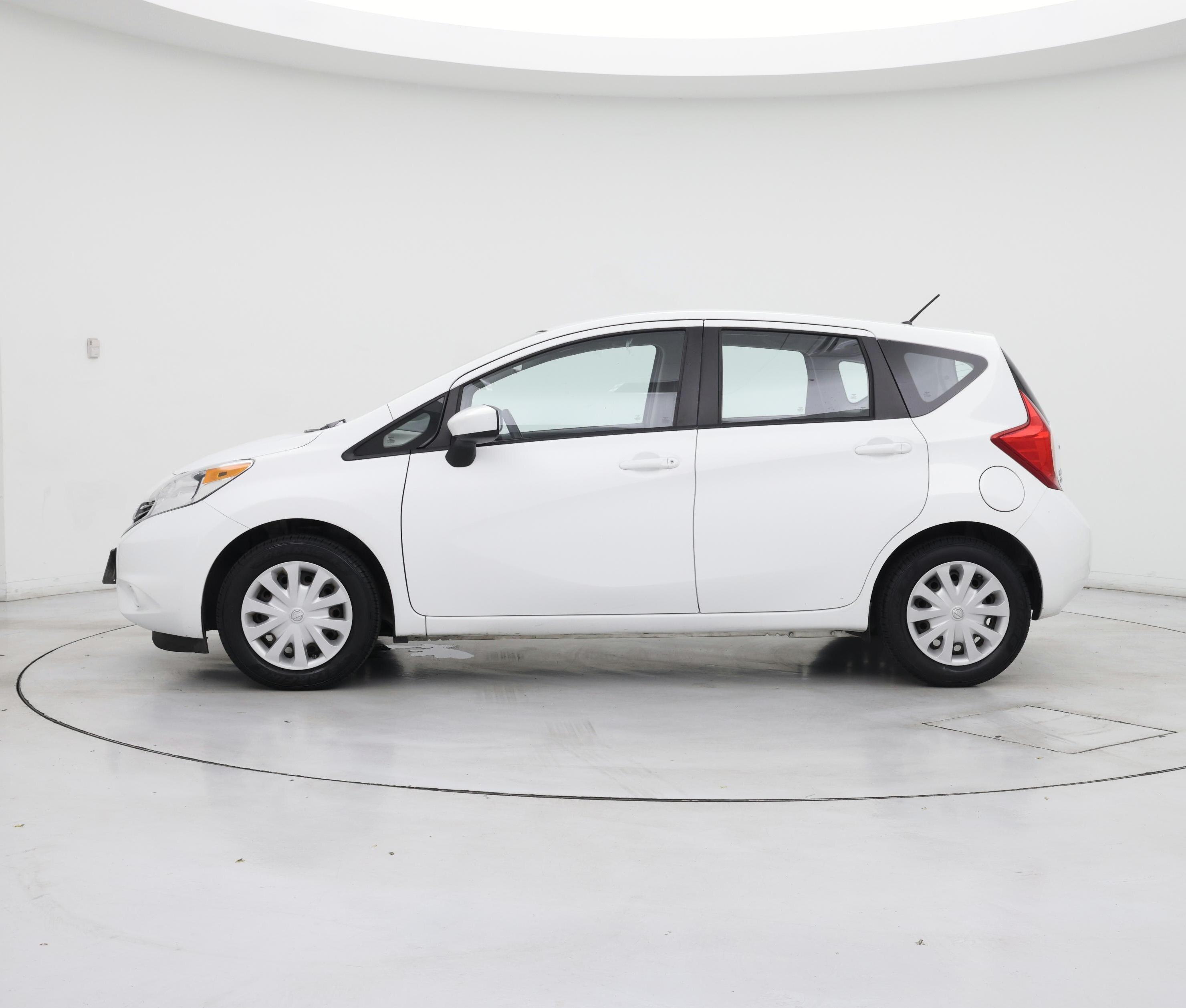 Thumbnail: 2015 Nissan Versa Note - 3