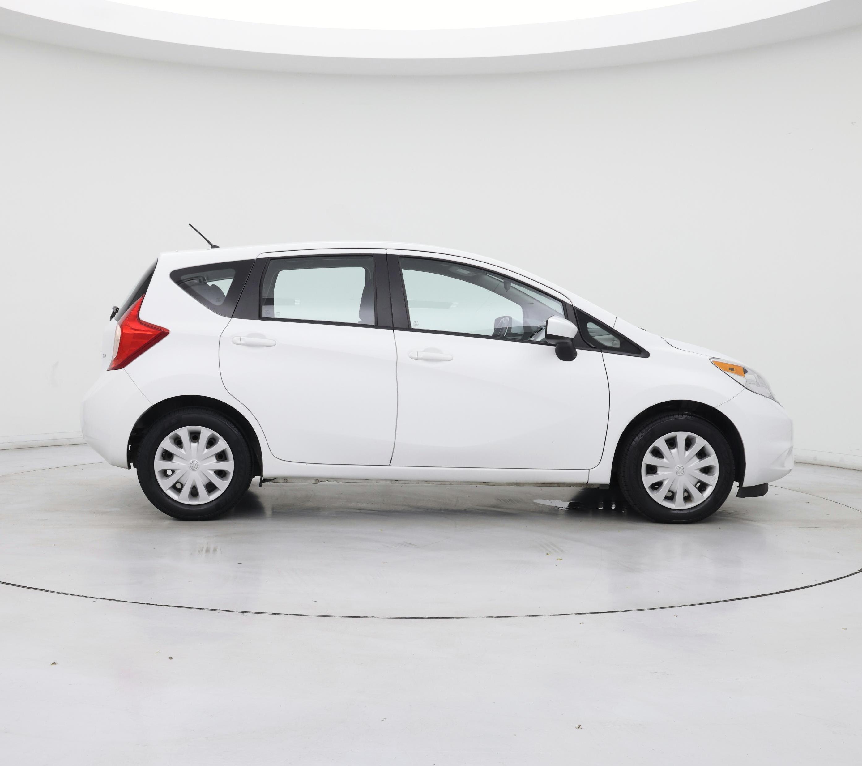Thumbnail: 2015 Nissan Versa Note - 7