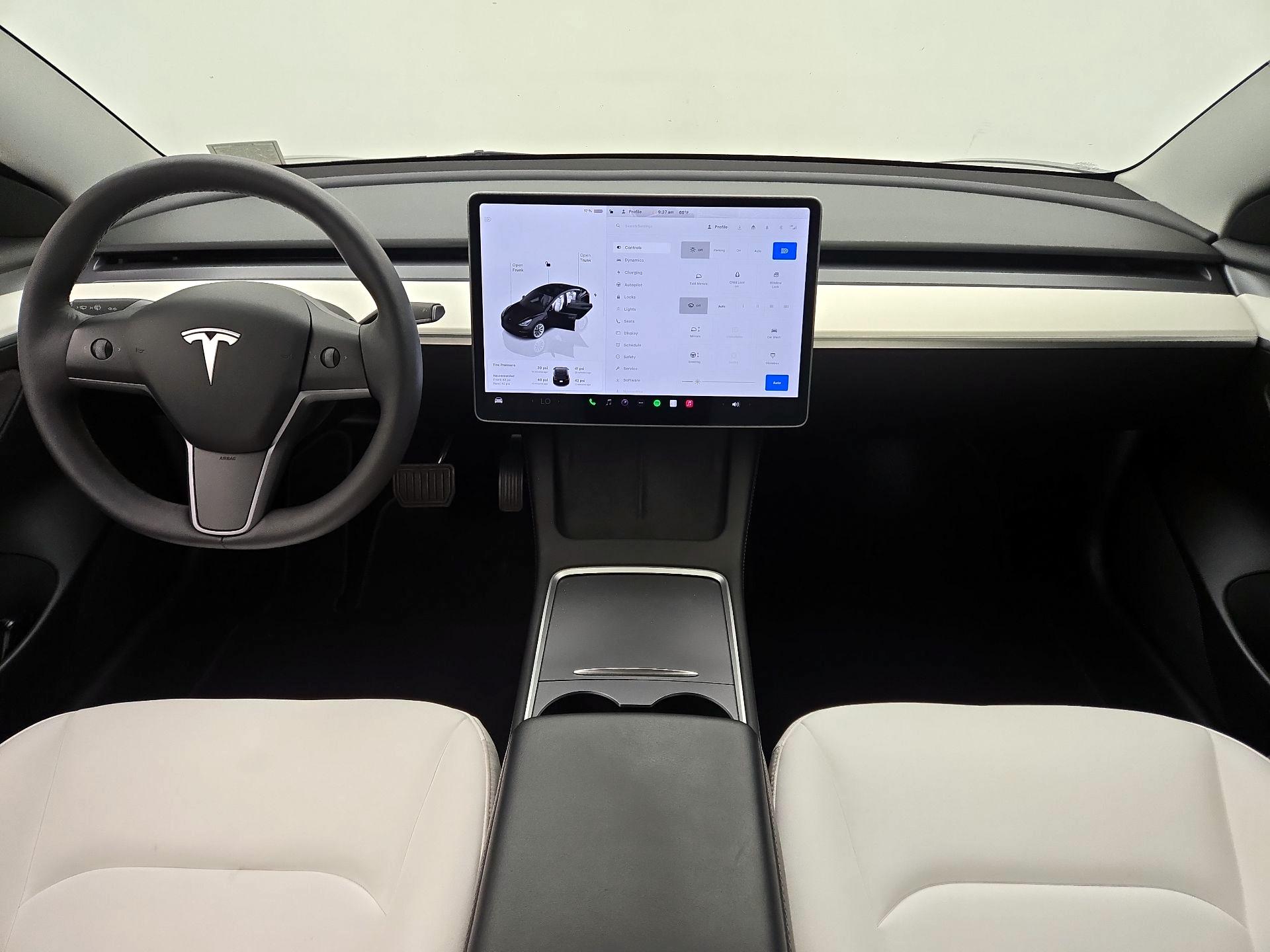 Thumbnail: 2022 Tesla Model 3 - 9