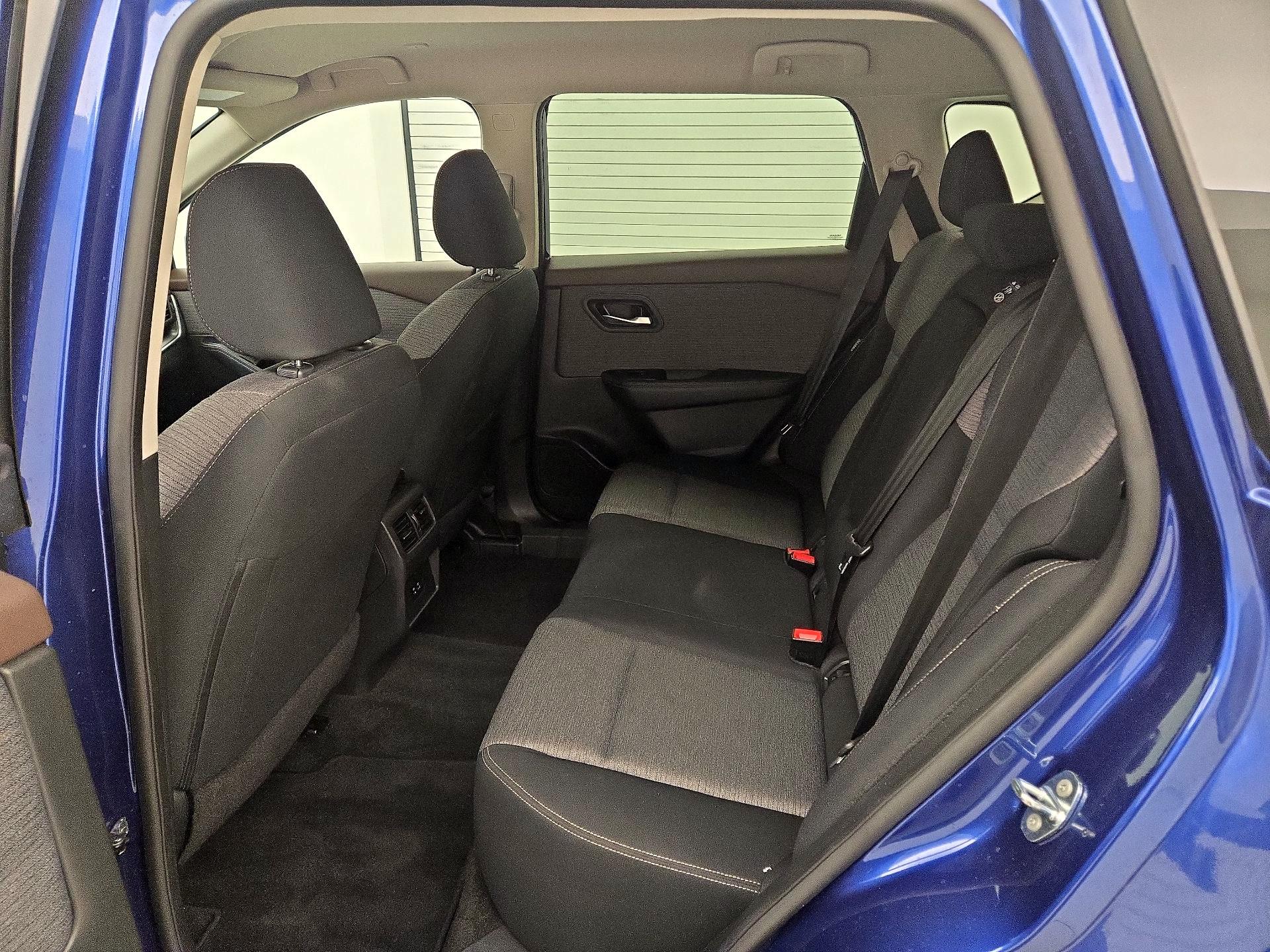 Thumbnail: 2023 Nissan Rogue - 18