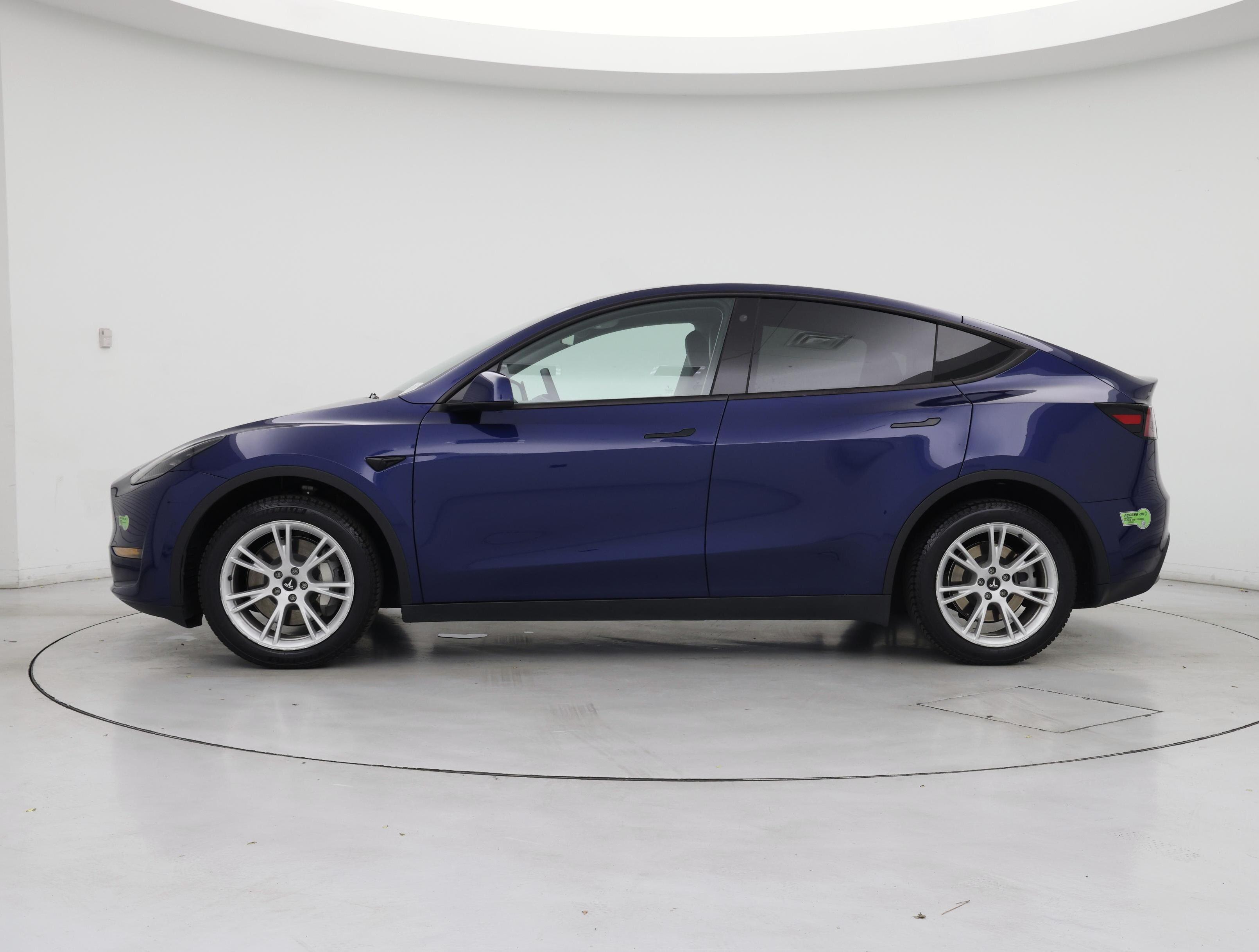 Thumbnail: 2023 Tesla Model Y - 3